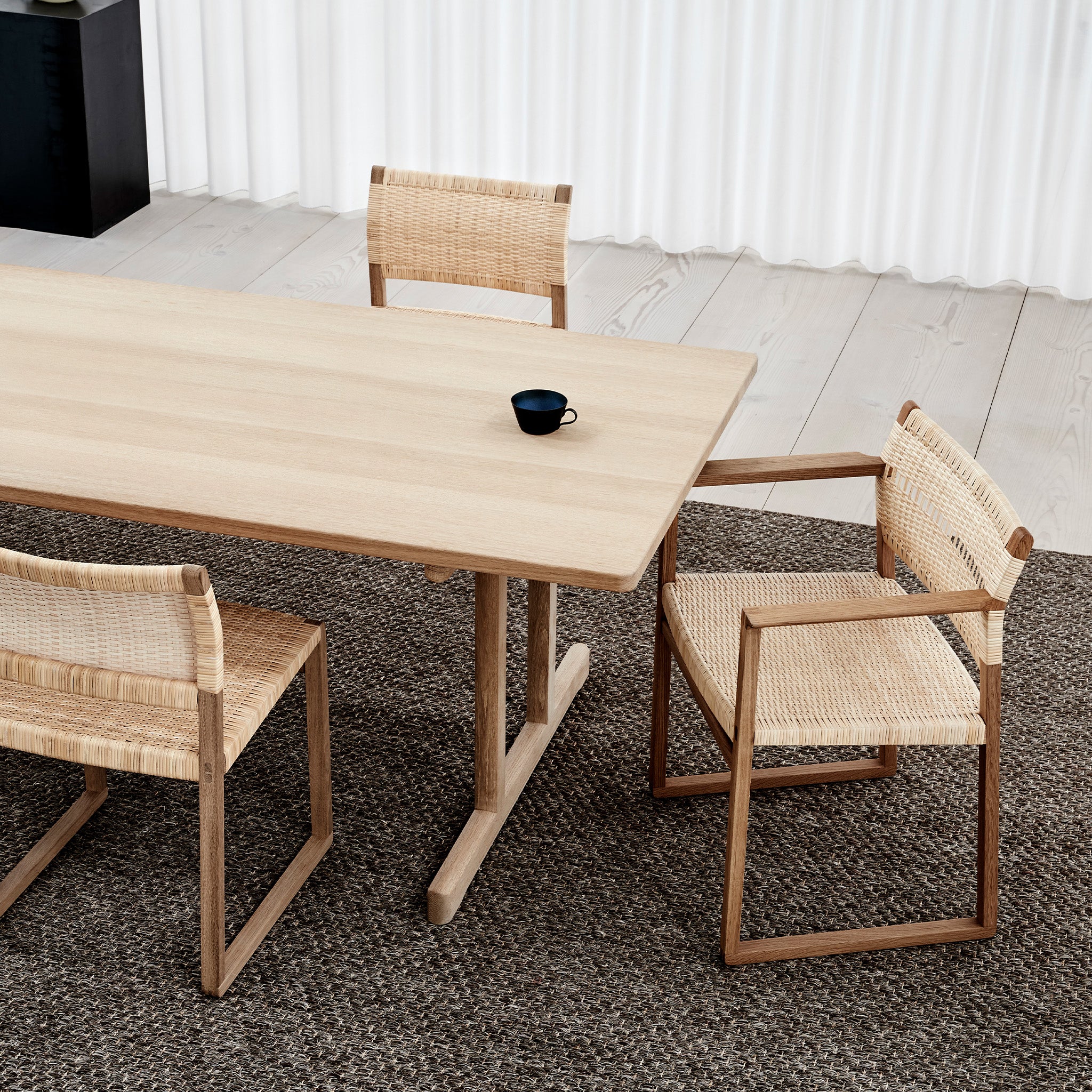 6284 Mogensen Table by Fredericia - Image 7