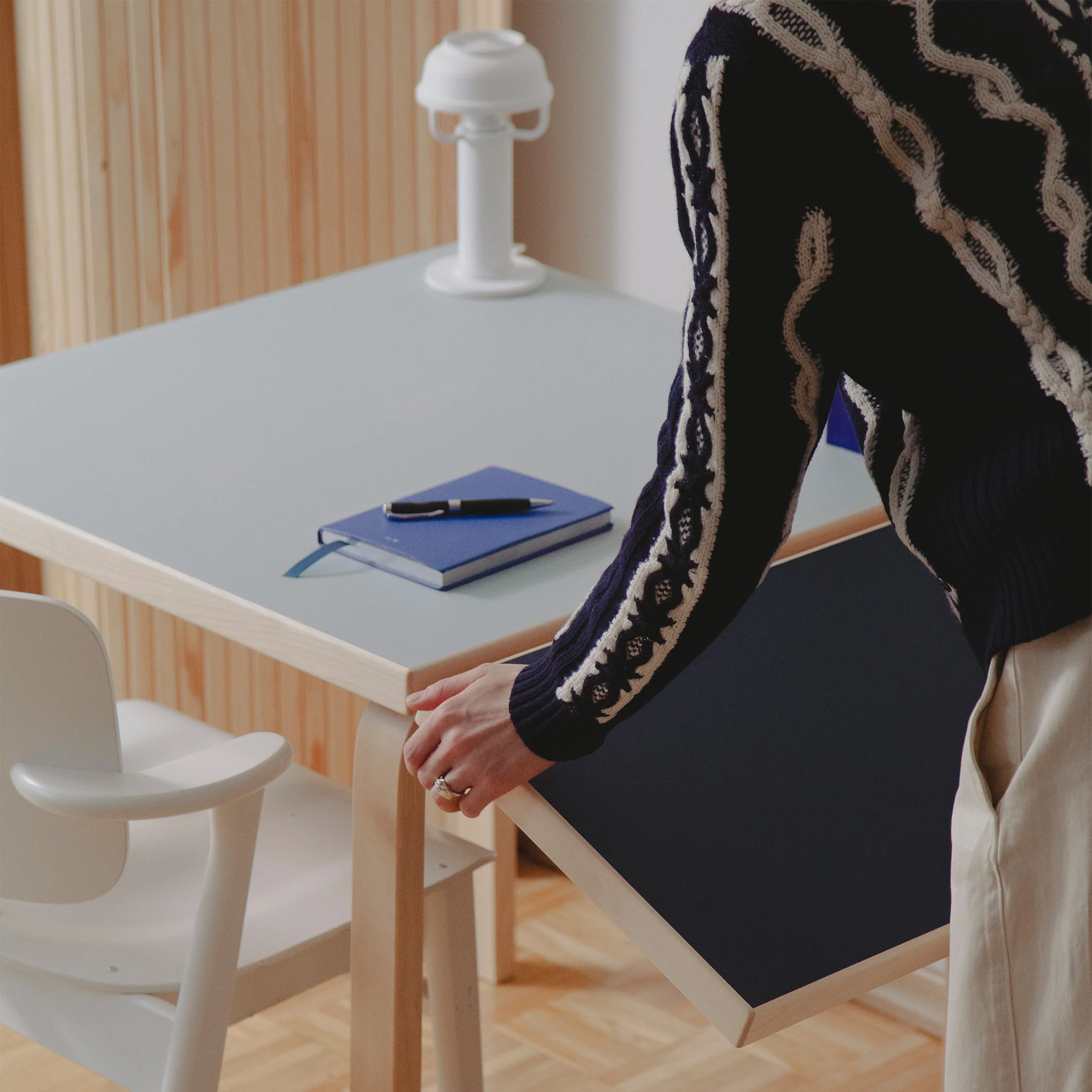 Aalto Table Foldable DL81C by Artek - Image 13