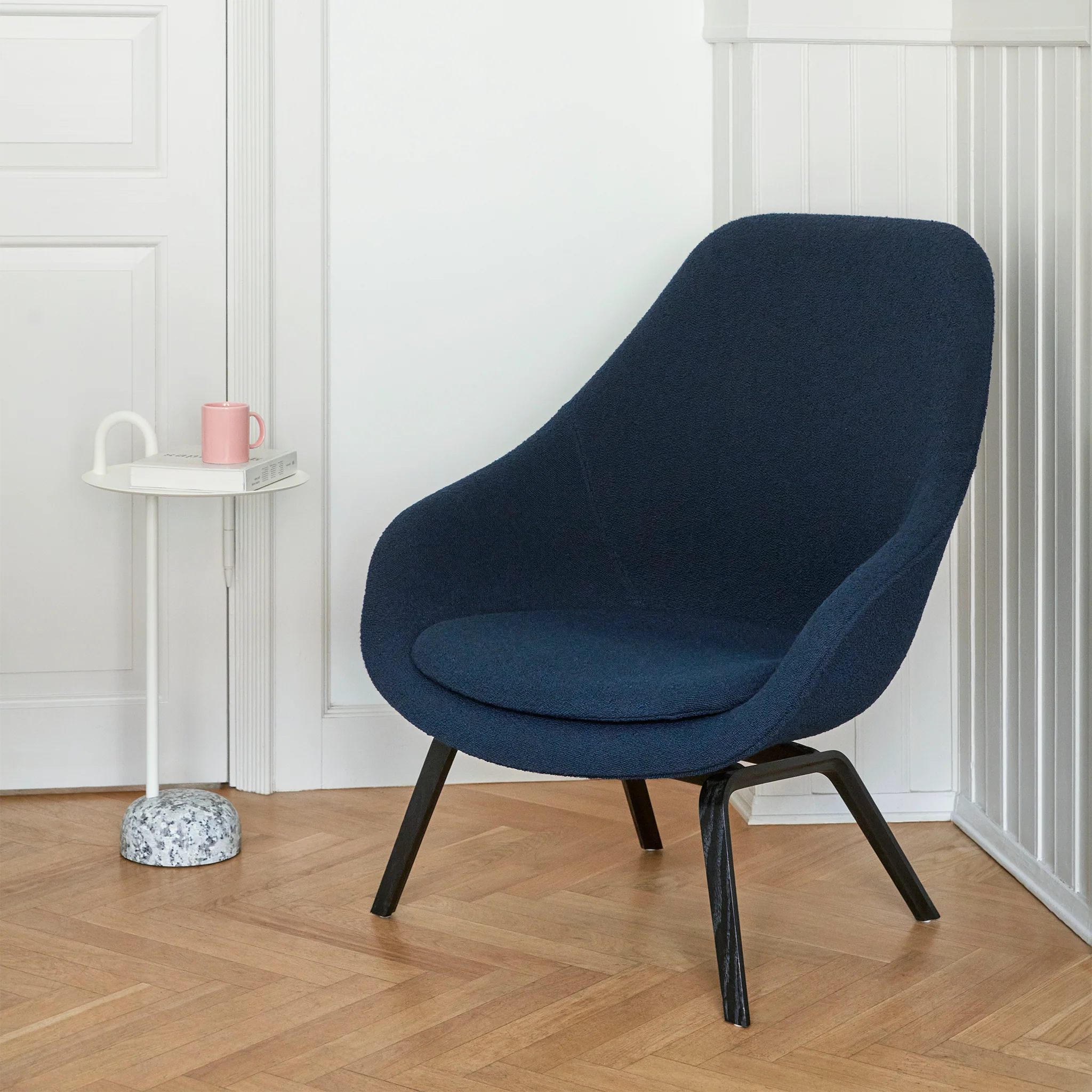 About a Lounge Chair AAL 93 by Hay - Image 5