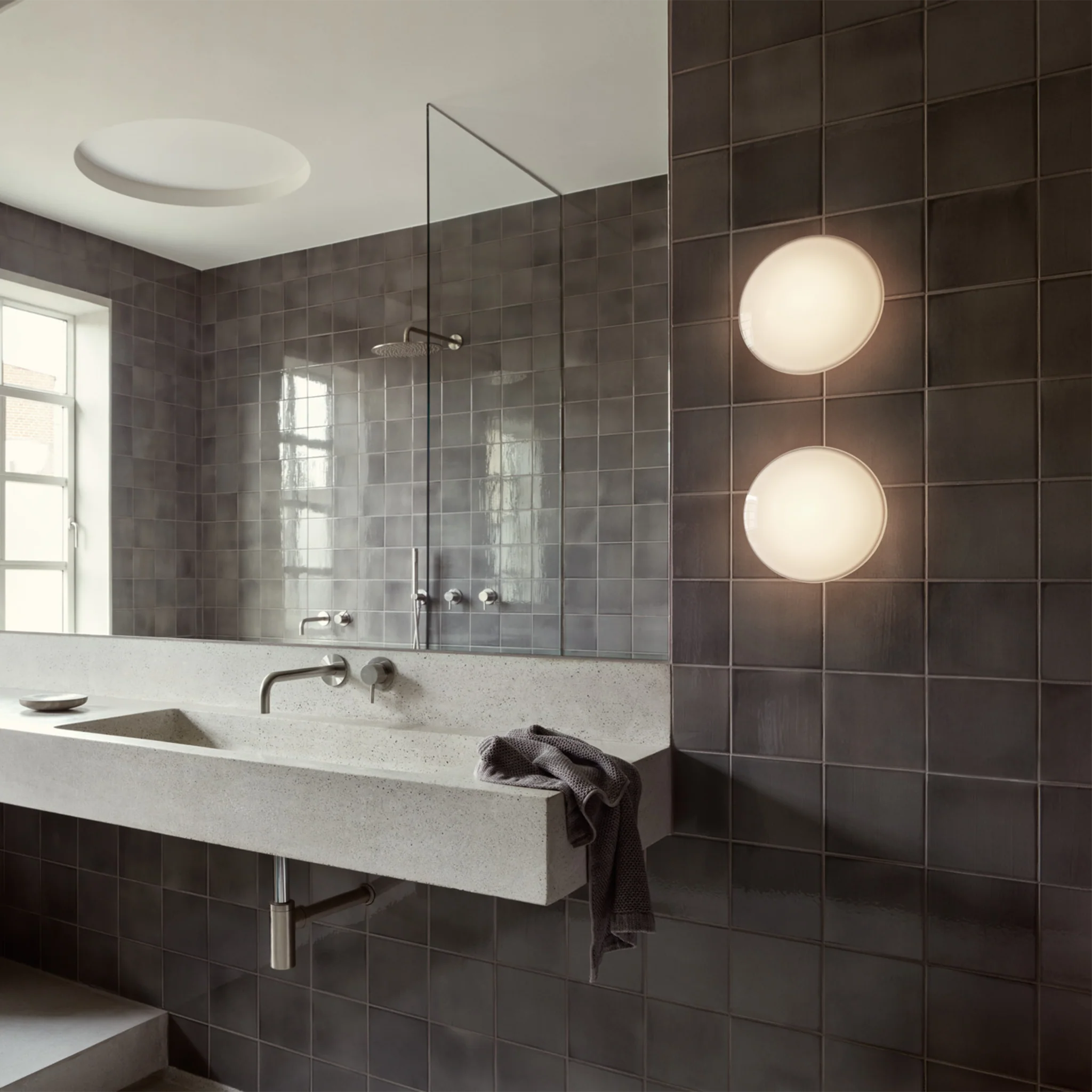AJ Eklipta Wall and Ceiling by Louis Poulsen - Image 4