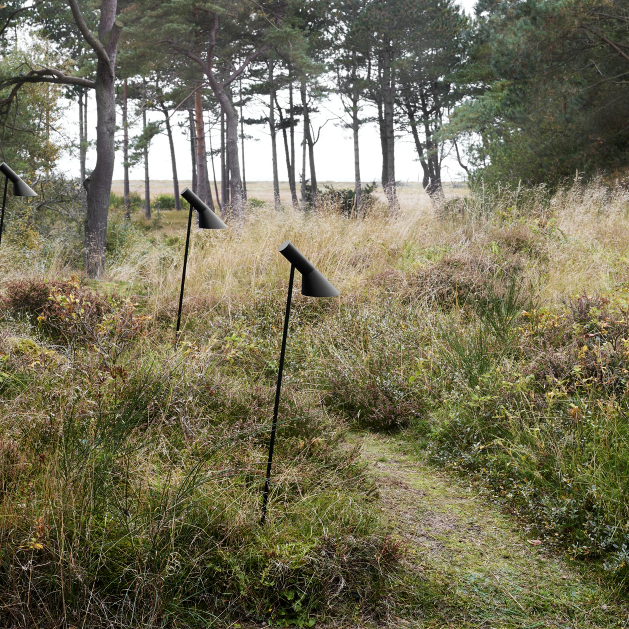 AJ Garden Lamp By Arne Jacobsen for Louis Poulsen - Image 3