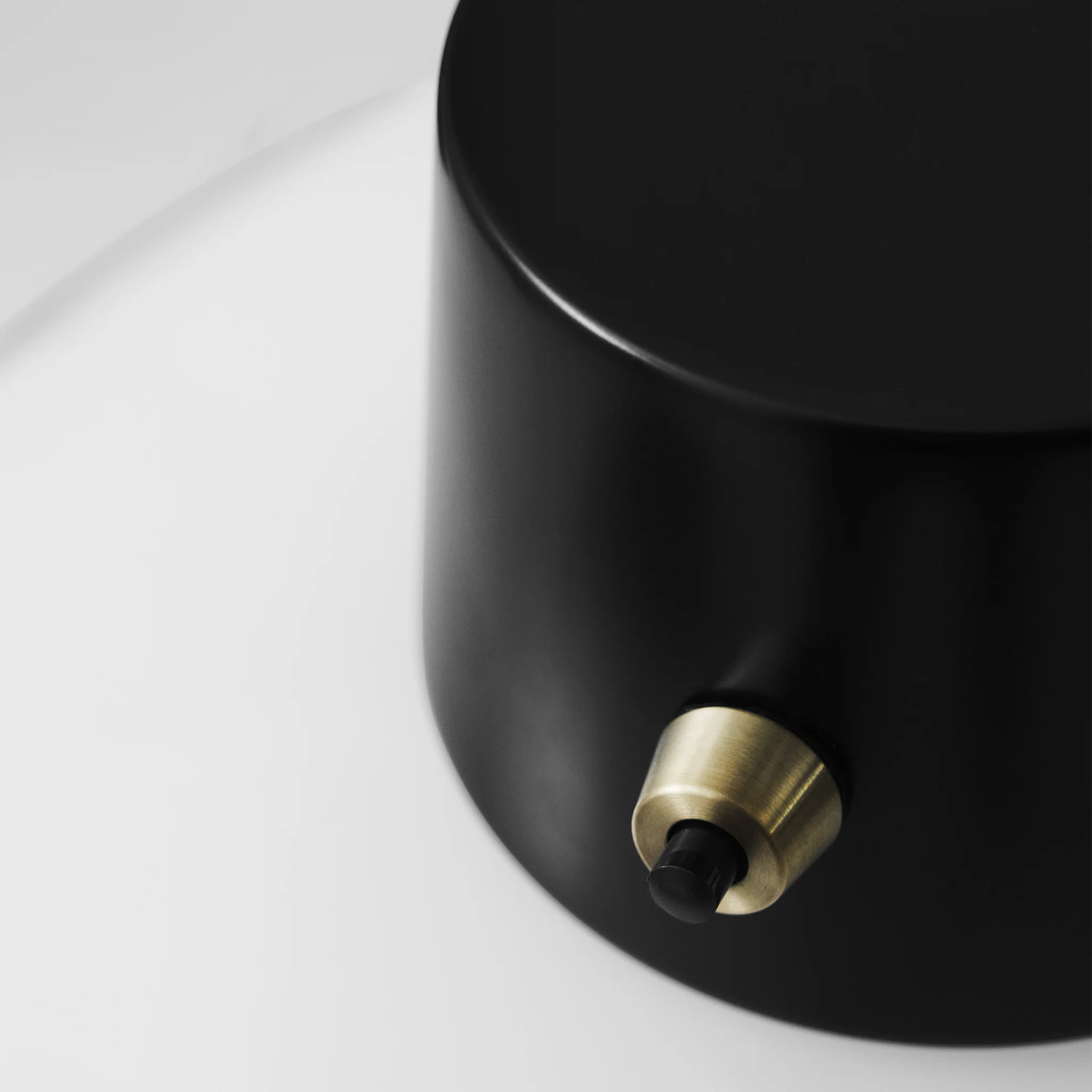 AJ Oxford Table Lamp By Arne Jacobsen for Louis Poulsen - Image 3