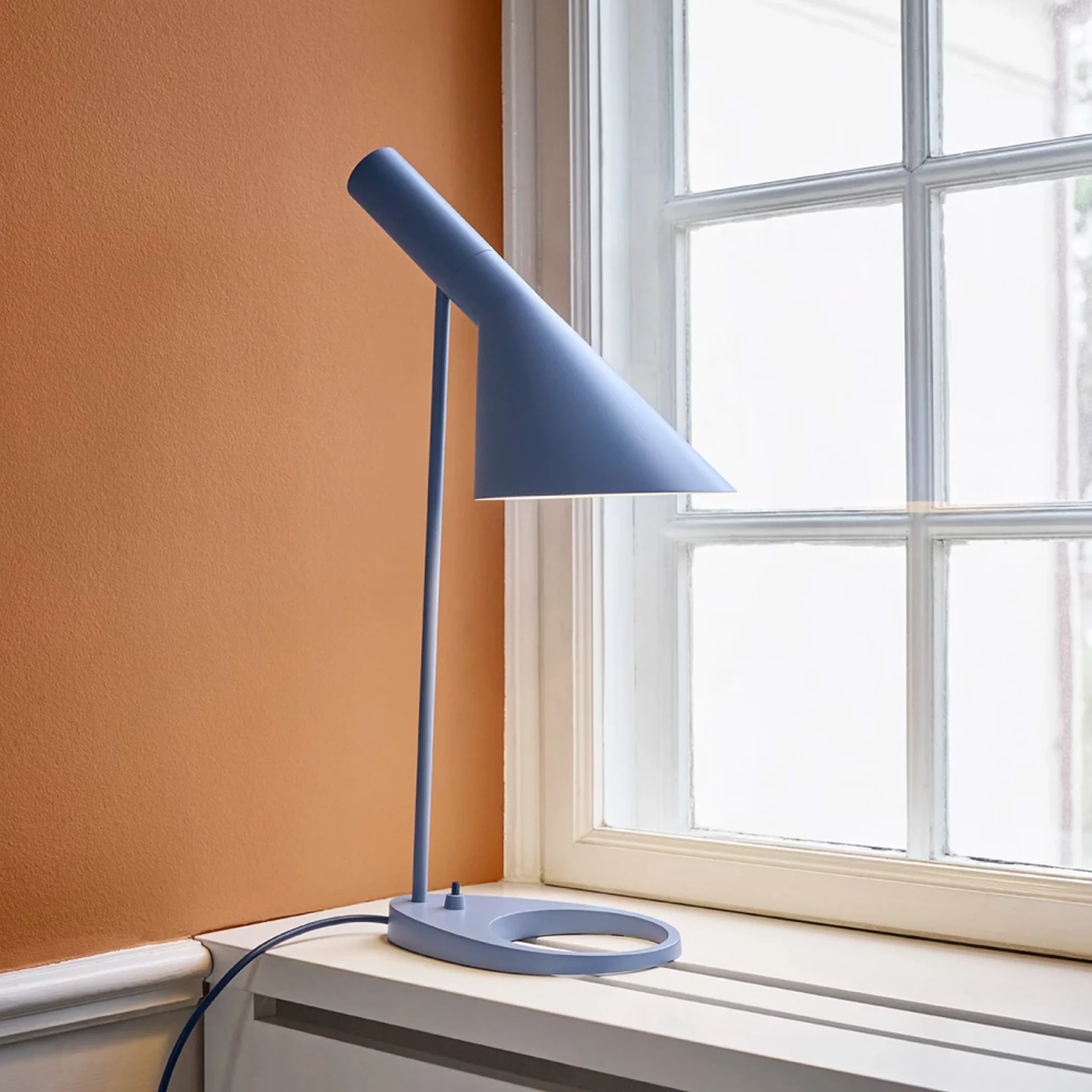 AJ Table Lamp by Louis Poulsen - Image 12