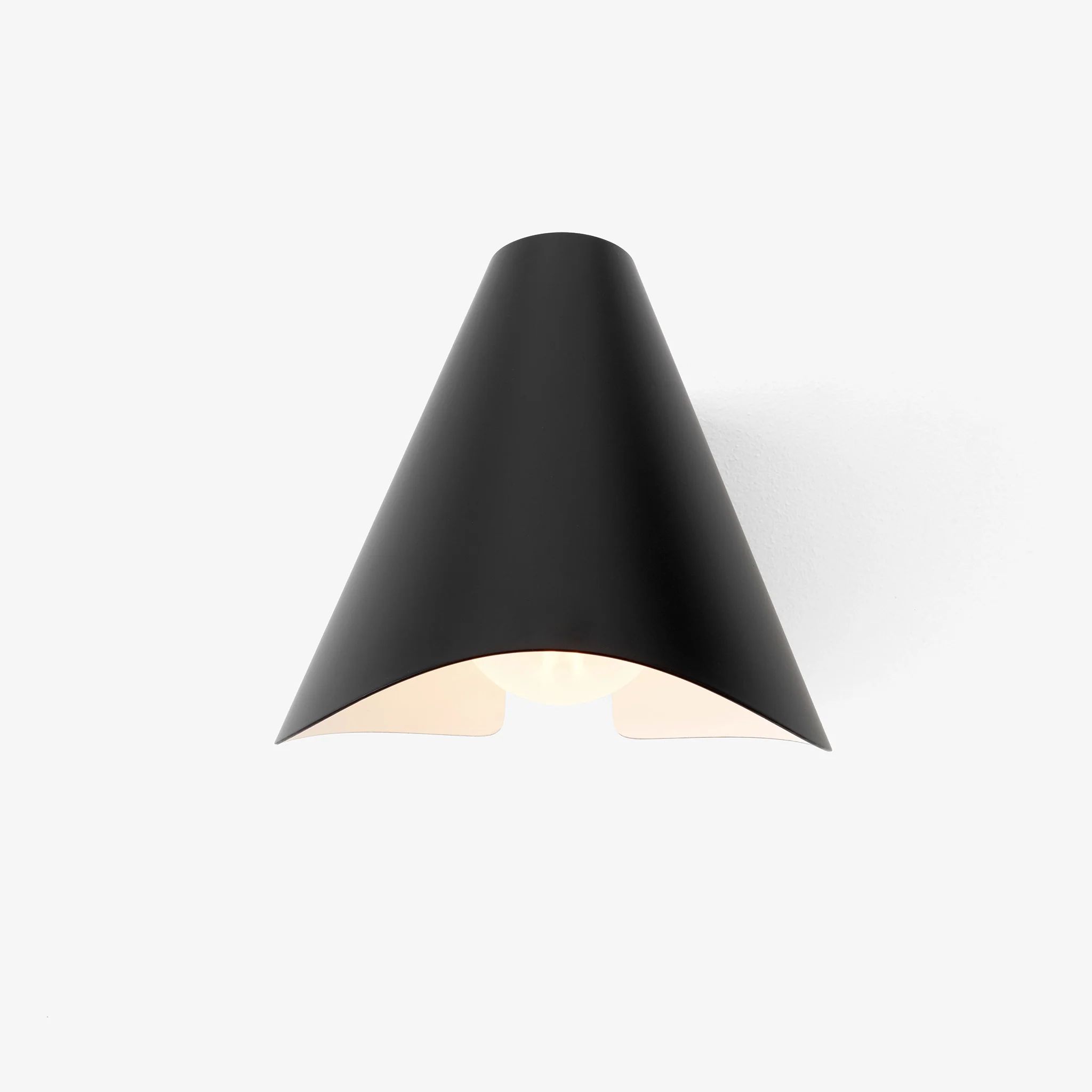 Bonnet Wall Light SC103 by Space Copenhagen - Image 4