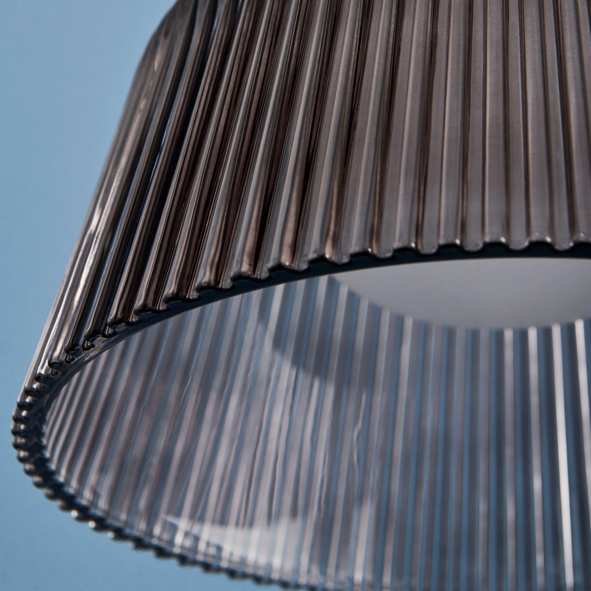 Brim Glass Pendant by Naoto Fukasawa - Image 2