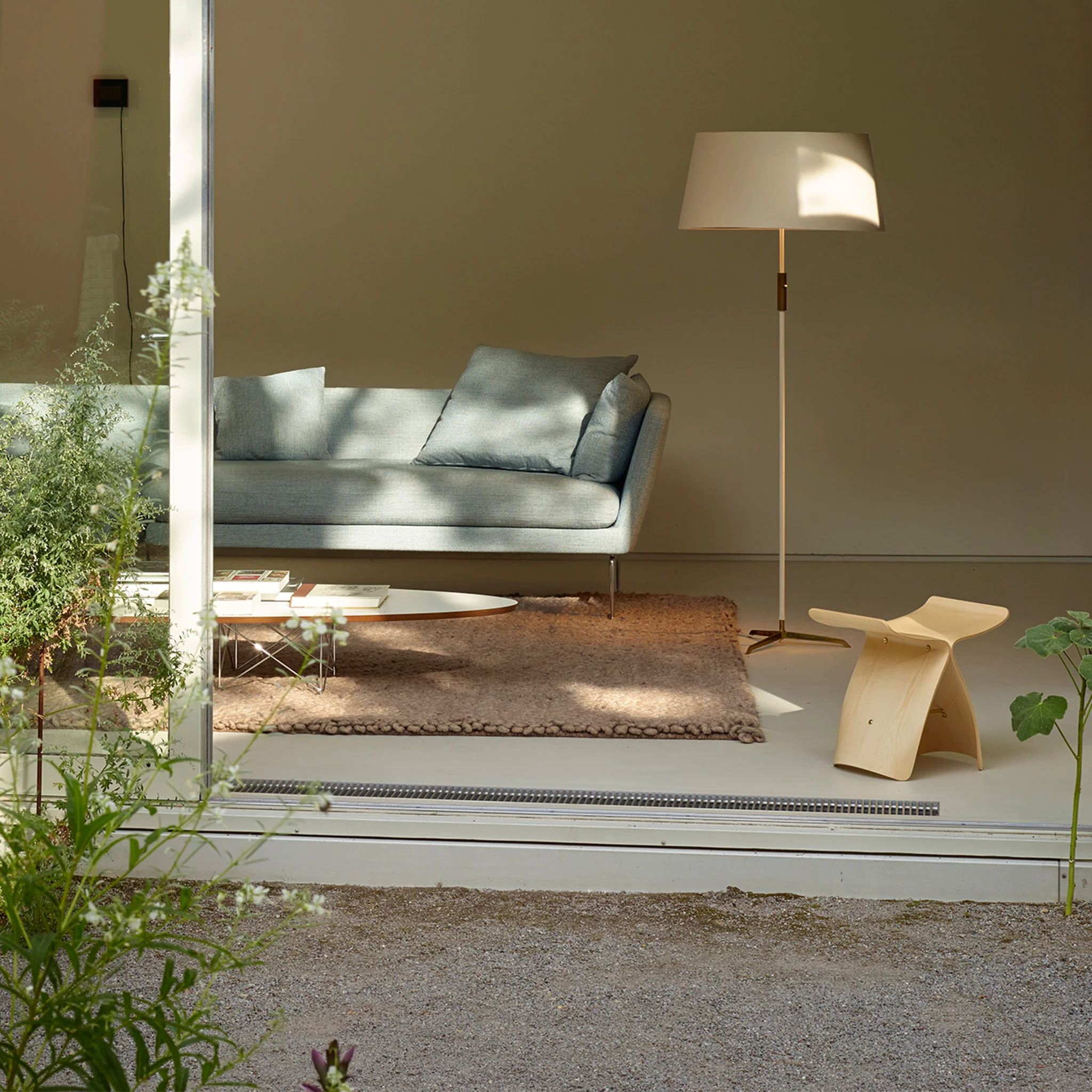 Butterfly Stool by Vitra - Image 4
