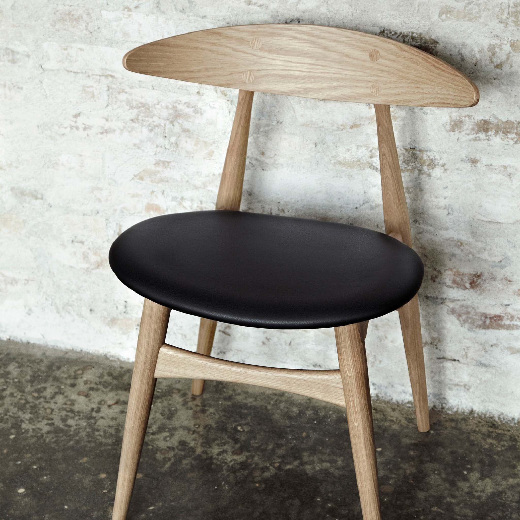 CH33P Dining Chair by Carl Hansen & Søn - Image 5
