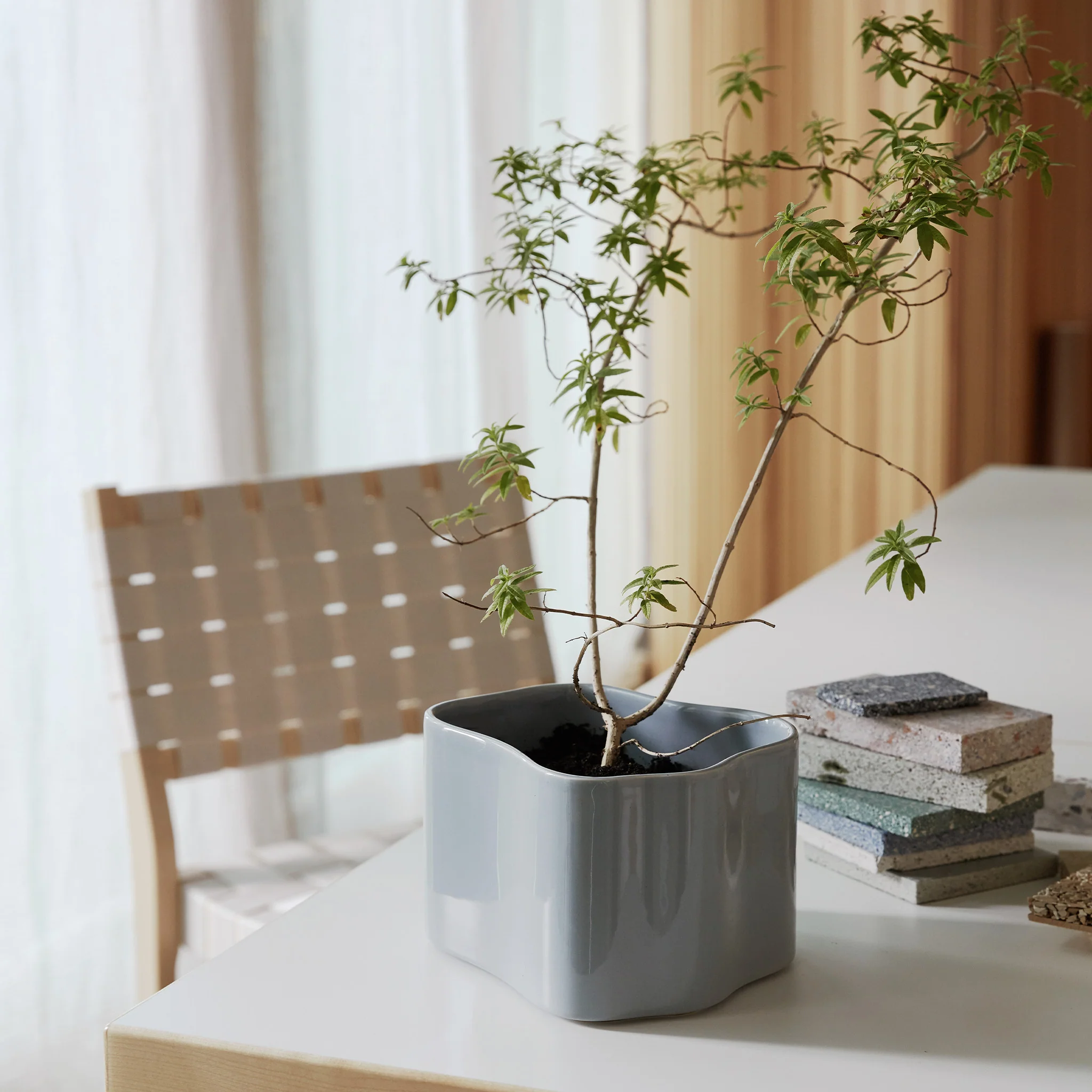 Chair 611 by Artek - Image 5