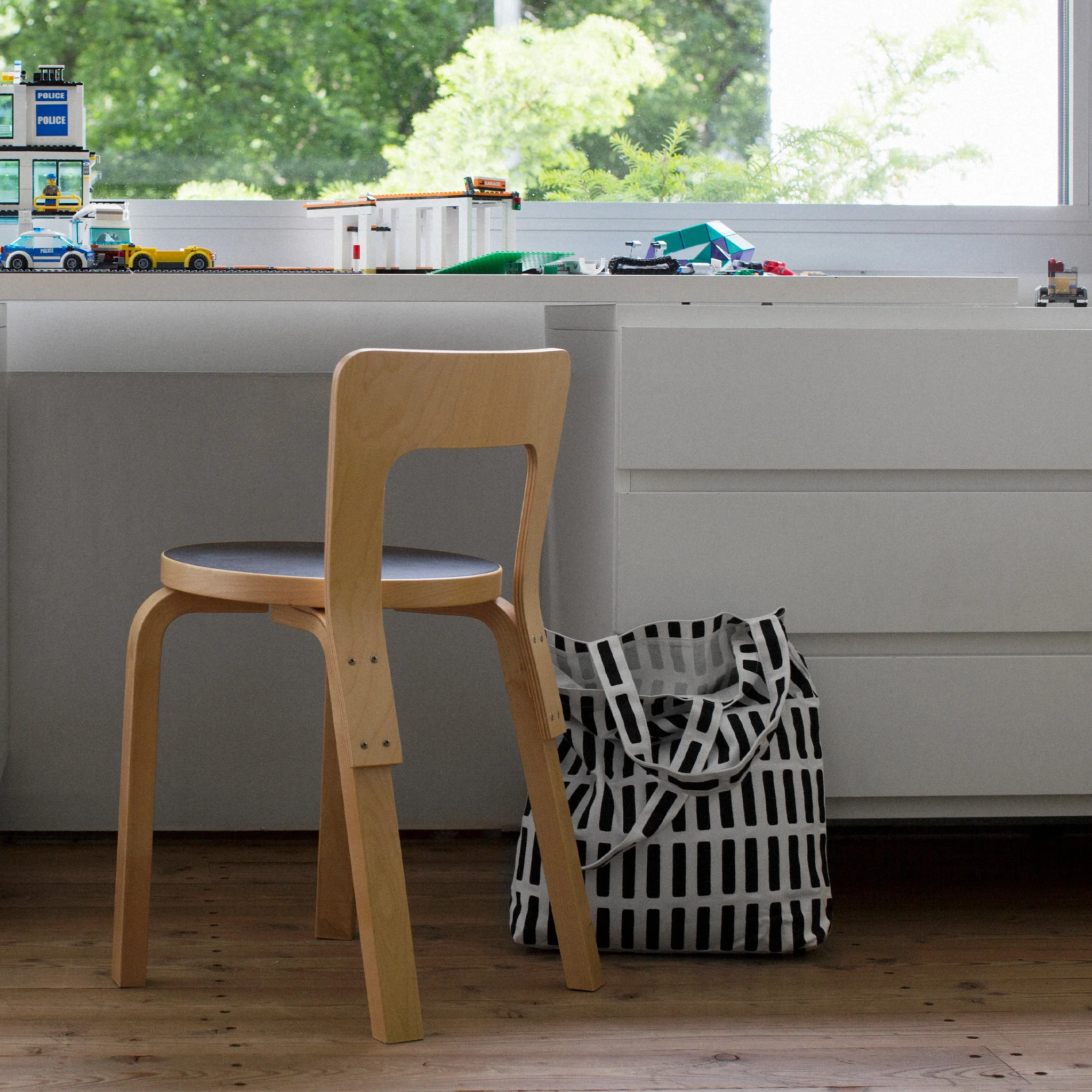 Chair 65 by Artek - Image 8