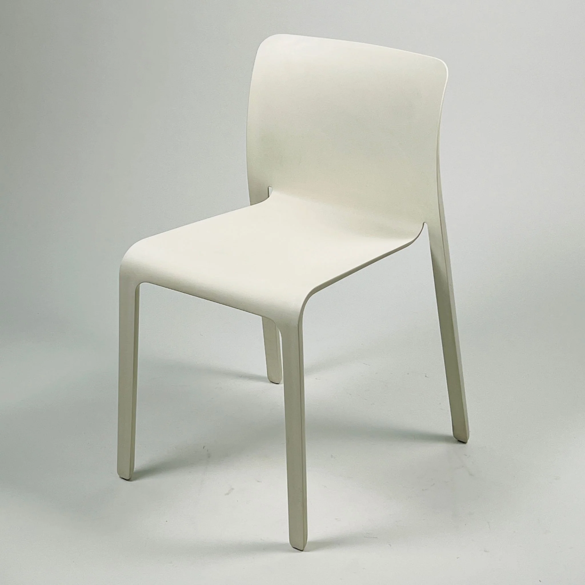 Magis Chair First – White – A151 (Clearance)