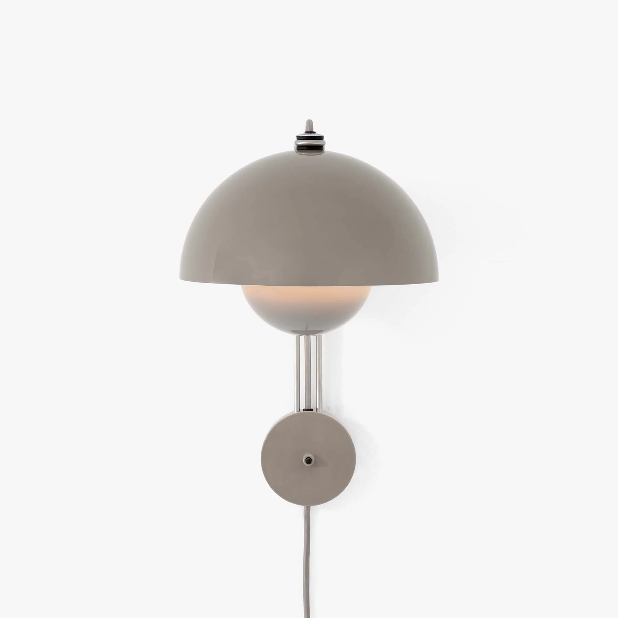 &Tradition Flowerpot Wall Lamp VP8 – Grey Beige (Clearance)