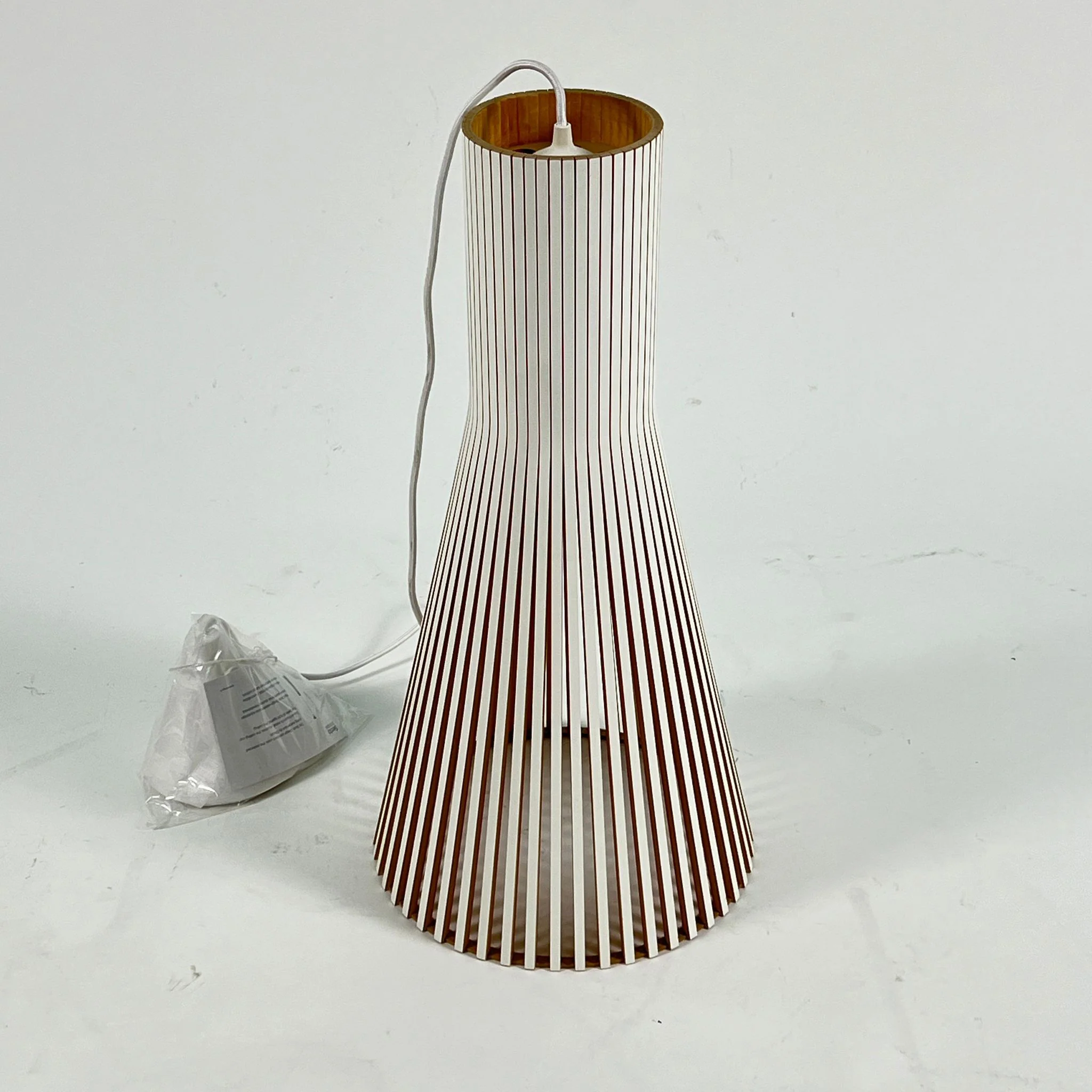 Secto Design Secto 4200 Pendant – White – (Clearance)