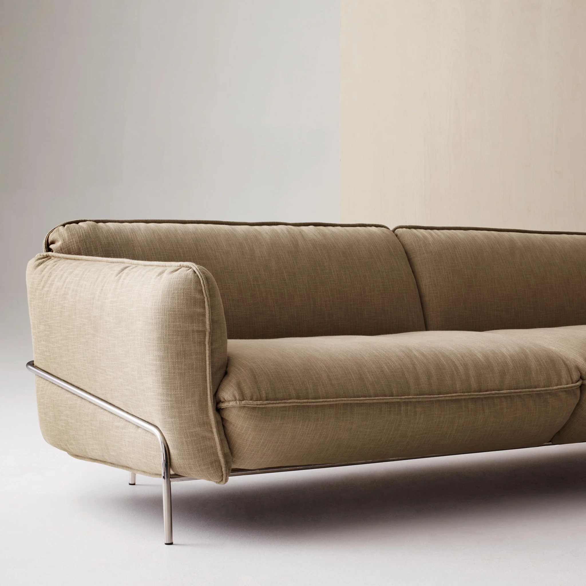 Continental Sofa by Swedese - Image 5