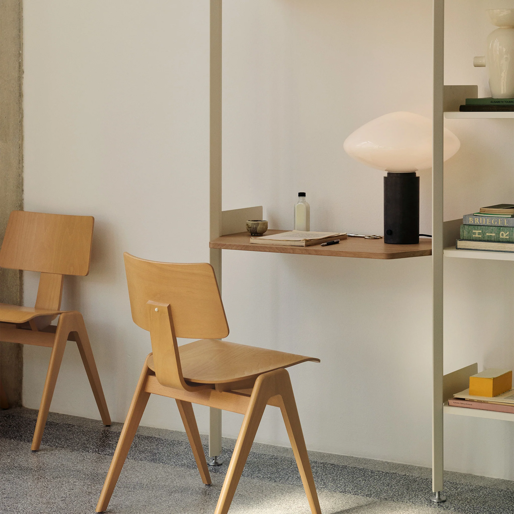 Daystak Side Chair RD1 by Robin Day - Image 10