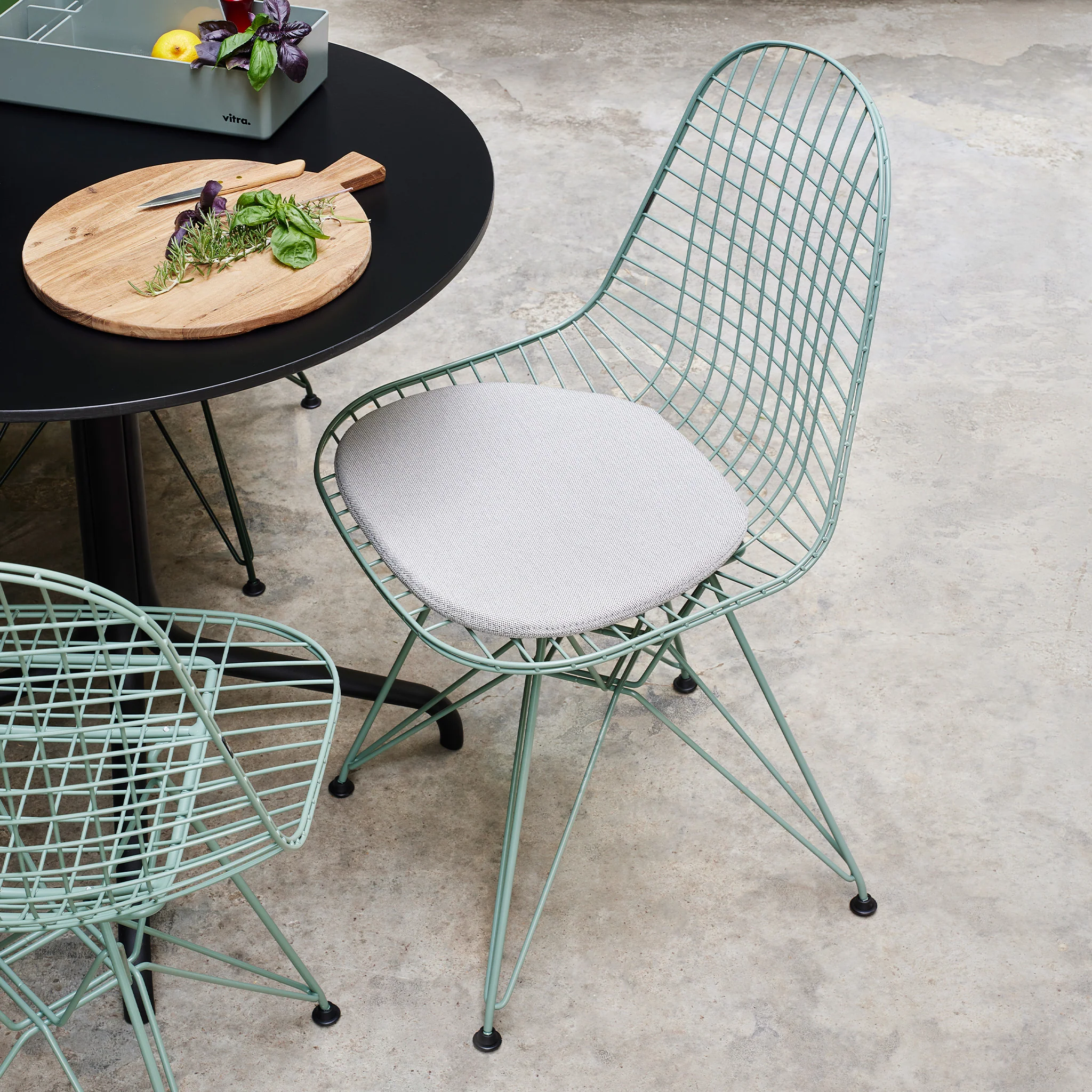 Eames DKR Wire Chair by Vitra - Image 9