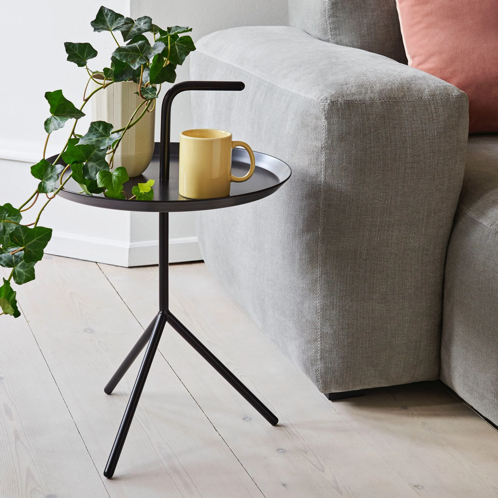 DLM Table by Hay - Image 9