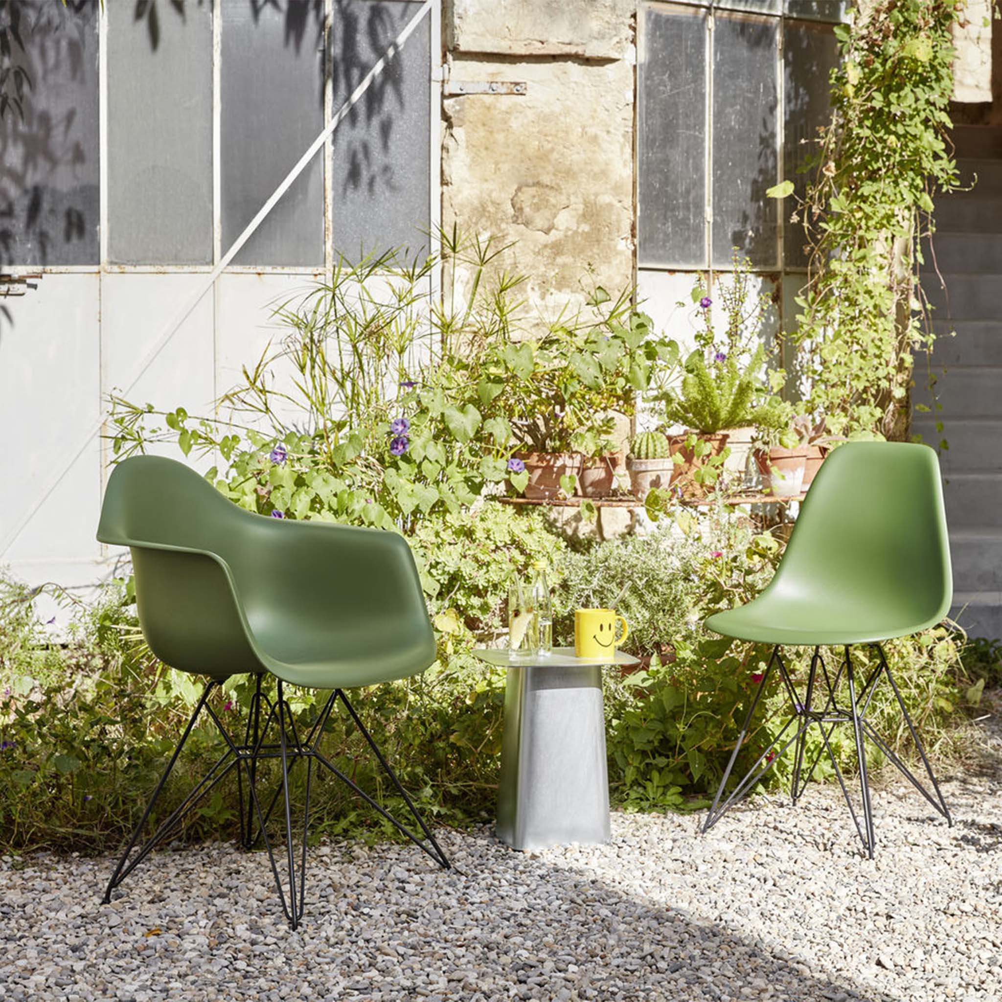 Eames Plastic Armchair RE DAR - Image 5