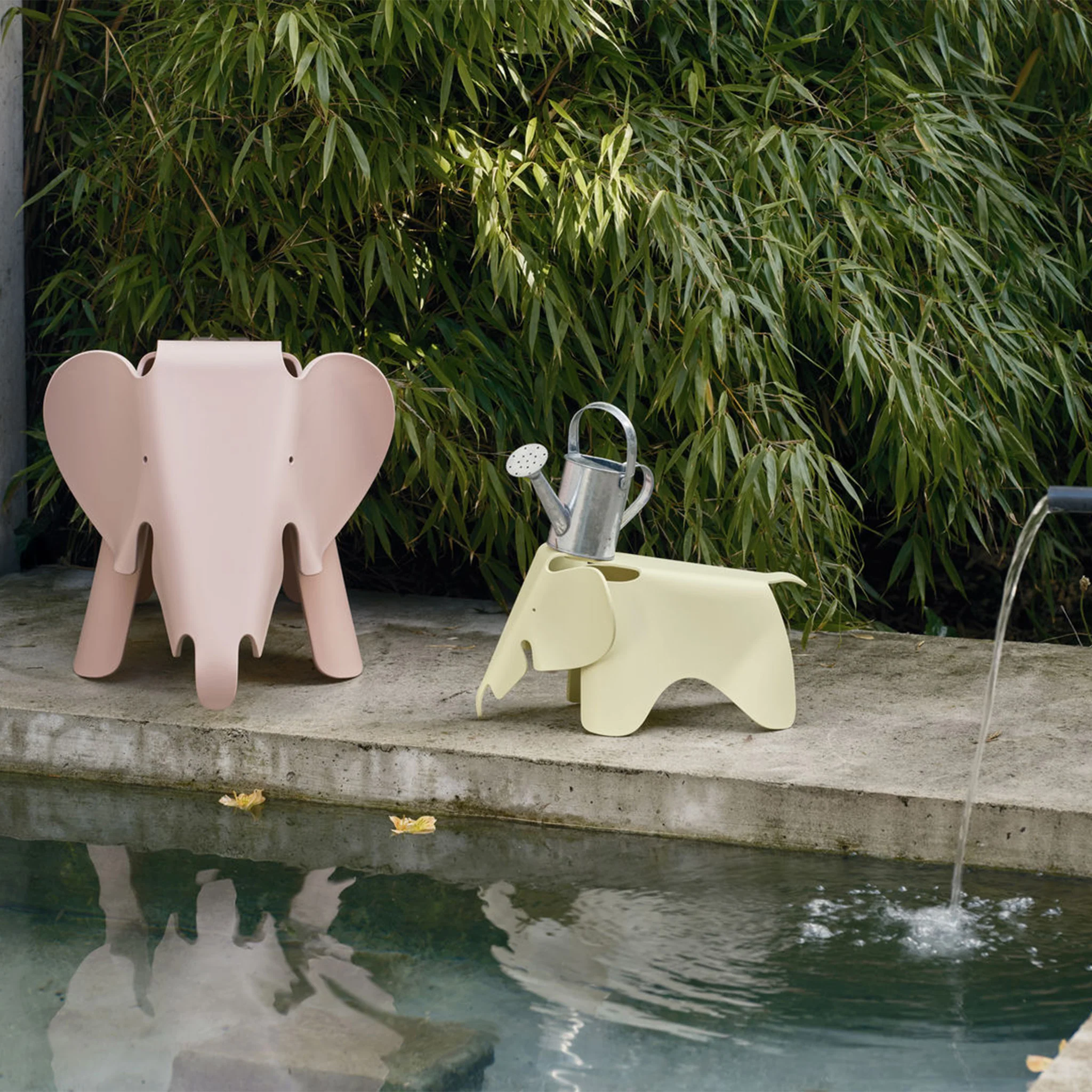 Eames Elephant RE by Charles and Ray Eames - Image 10