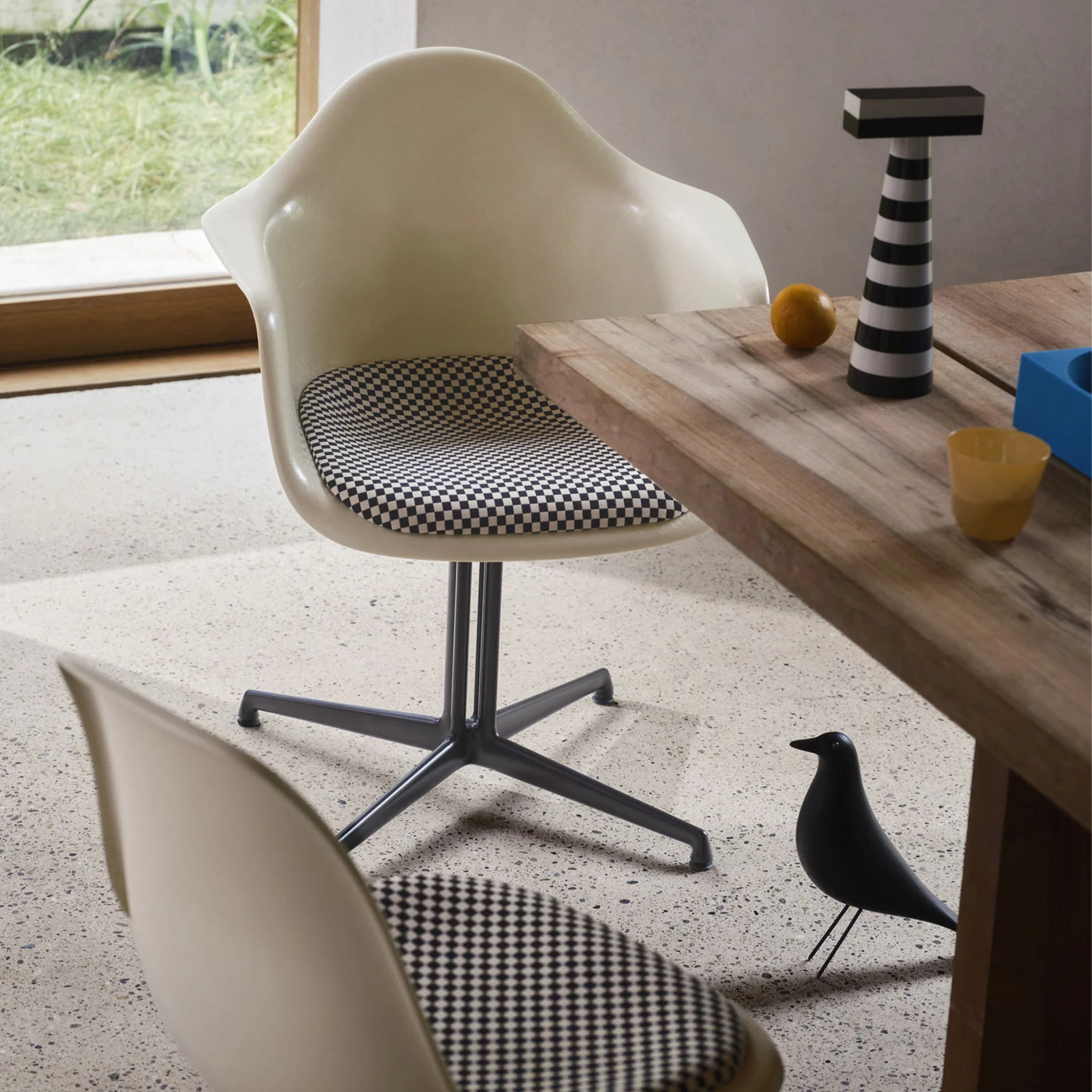 Eames Fiberglass La Fonda Chair DSL by Vitra - Image 7