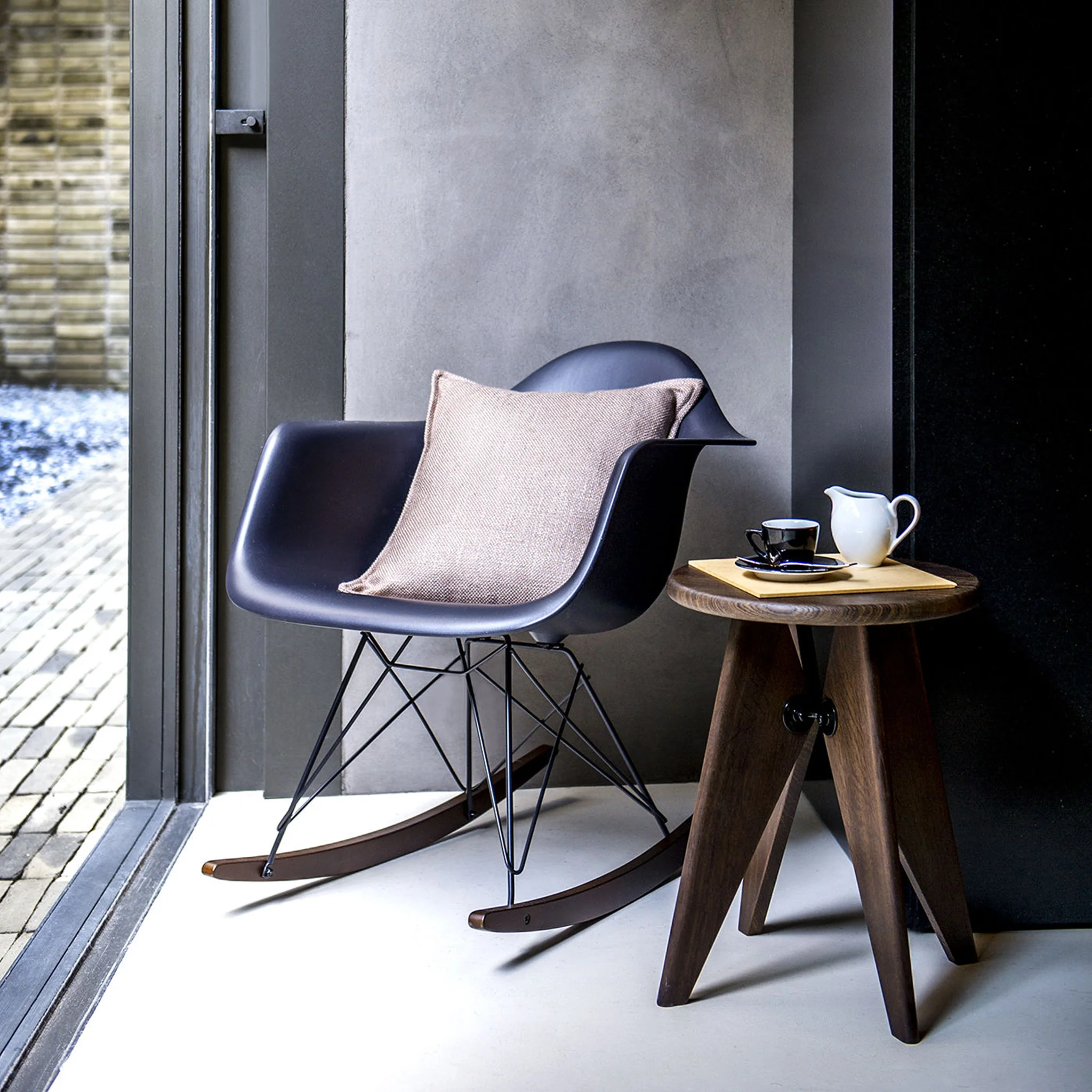 Eames Plastic Armchair RE RAR - Image 6