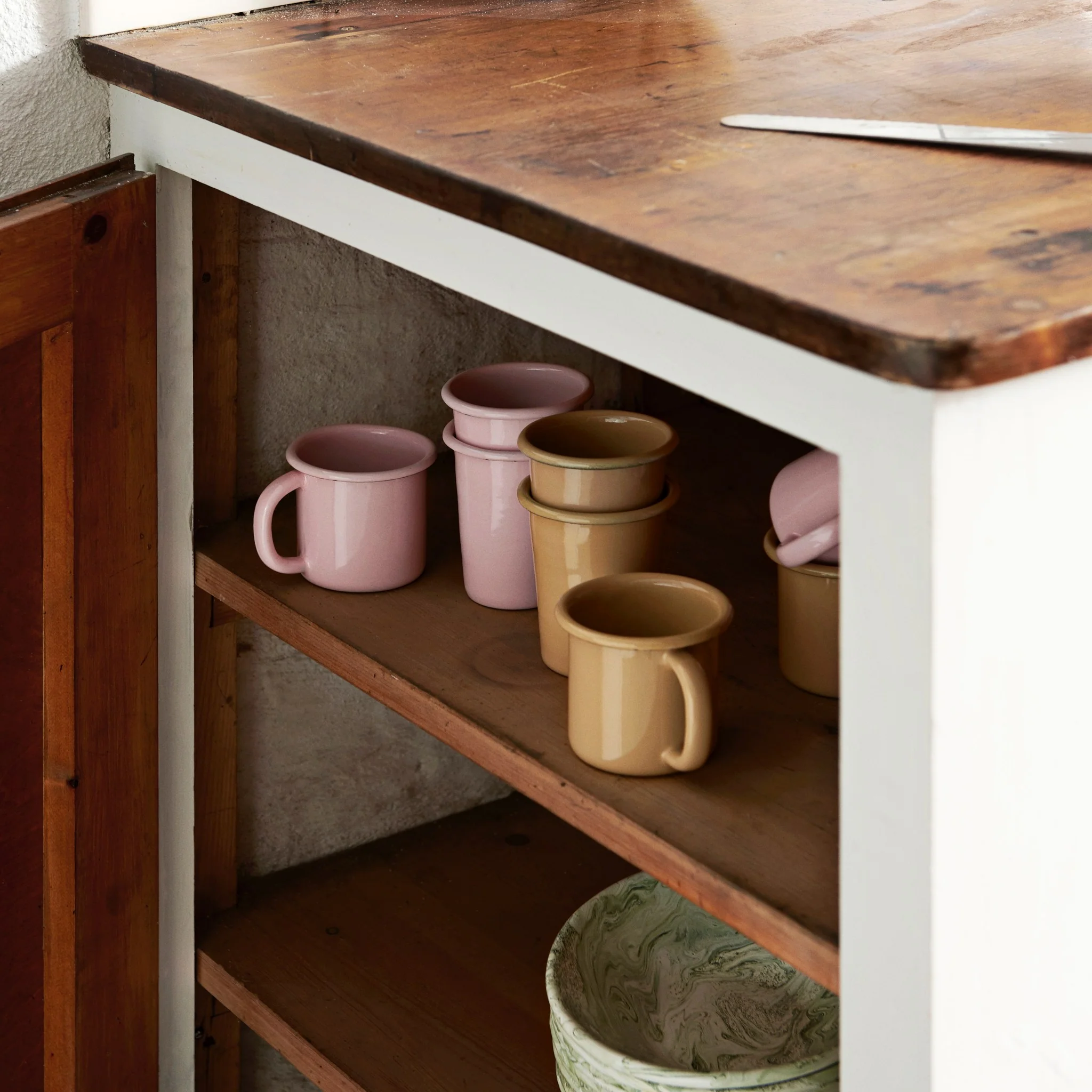 Enamel Mug by Hay - Image 2