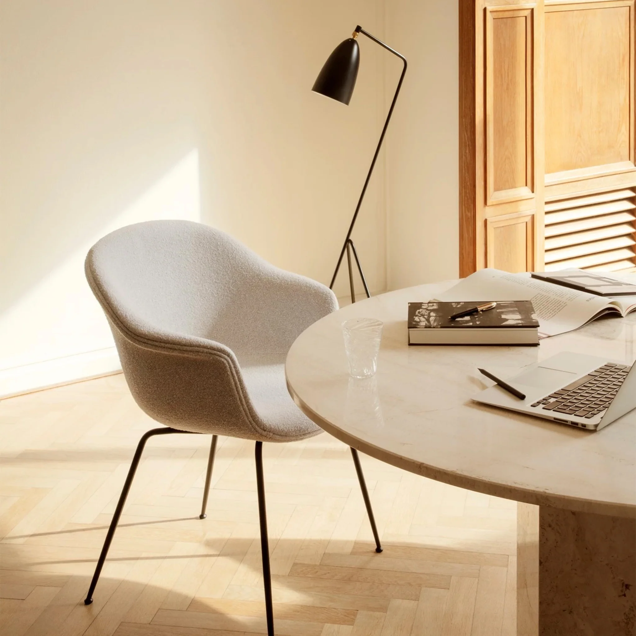 Epic Dining Table Elliptical by Gubi - Image 5