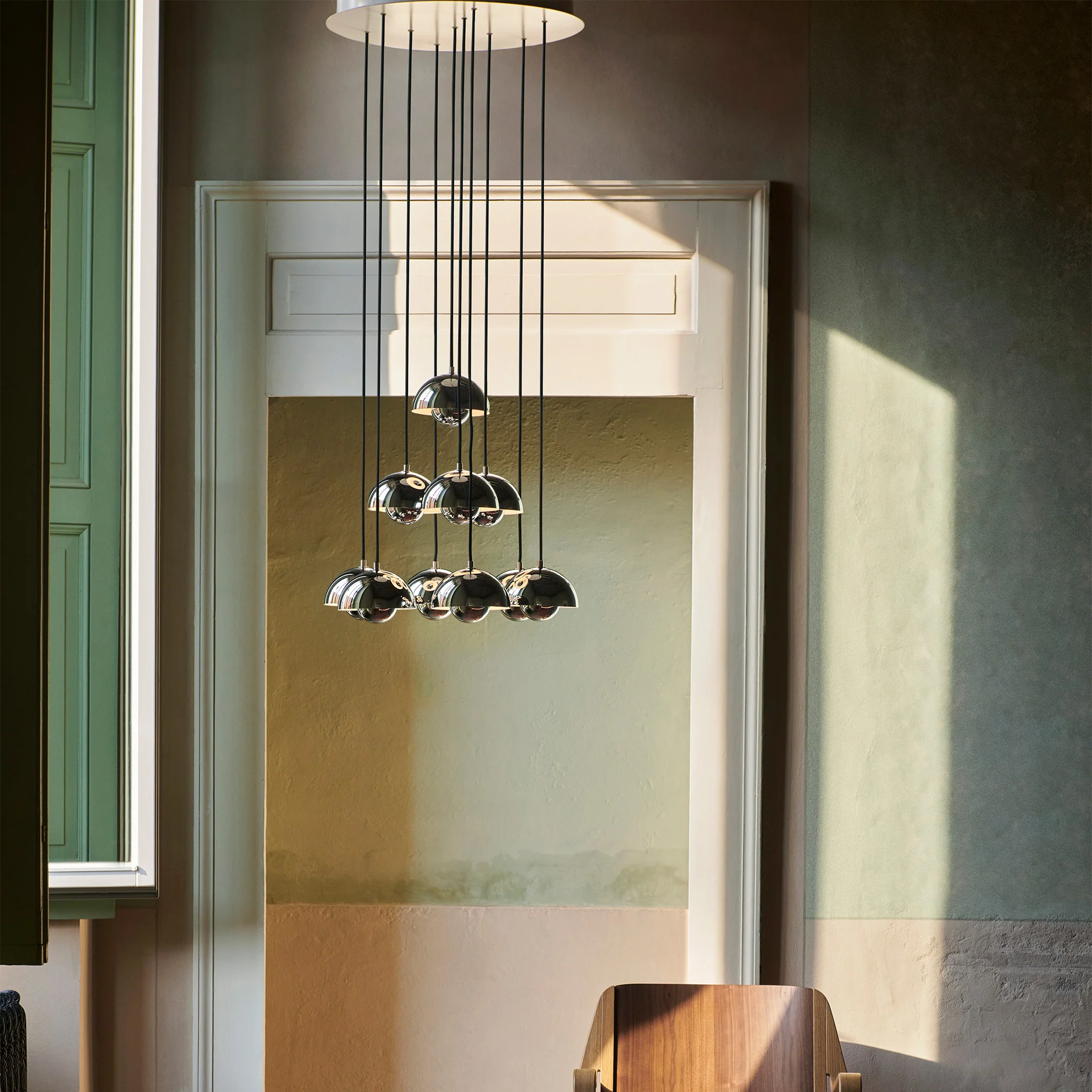 Flowerpot VP10 Chandelier Canopy by &Tradition - Image 4