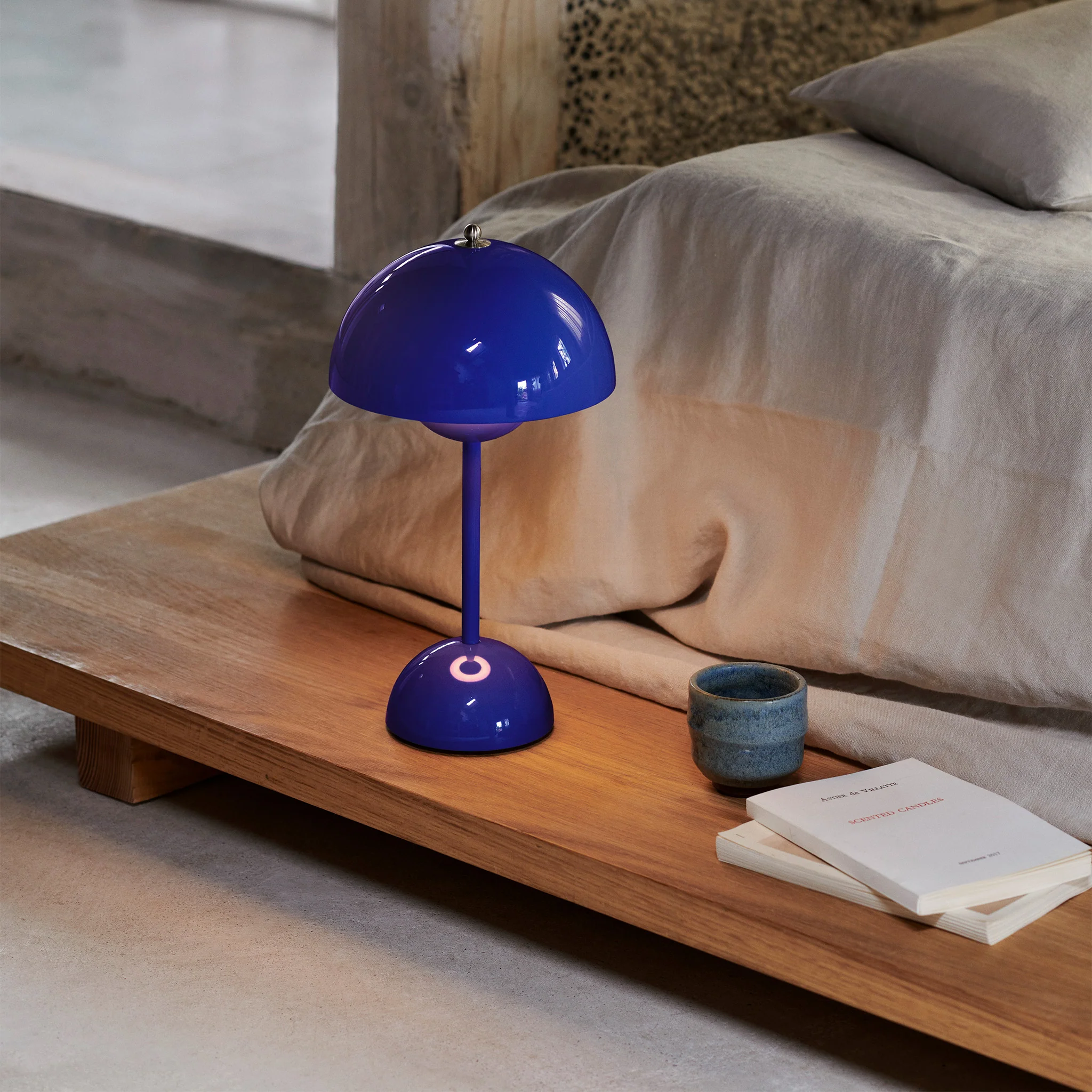 Flowerpot VP9 Portable Lamp by Verner Panton for &Tradition - Image 14
