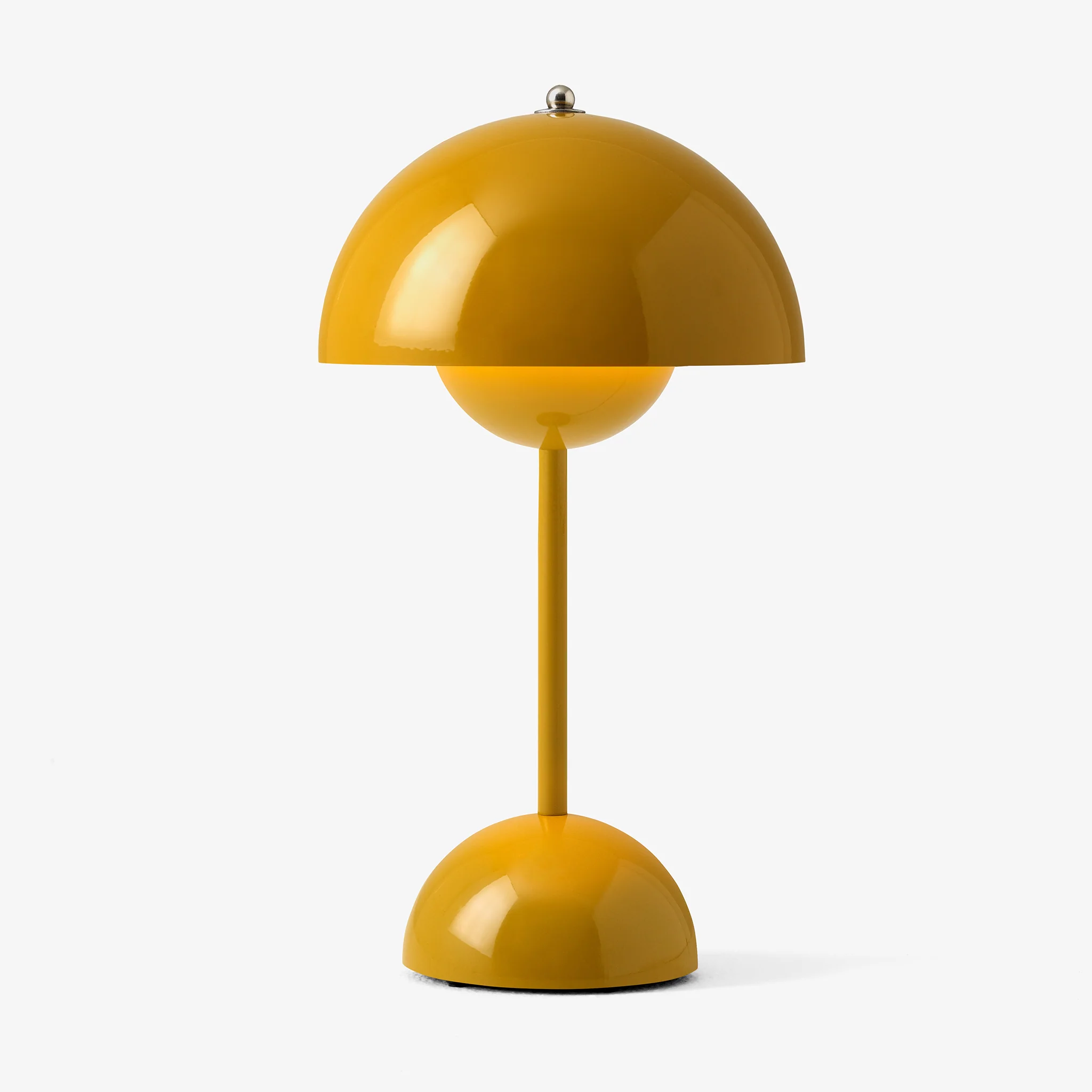 Flowerpot VP9 Portable Lamp by Verner Panton for &Tradition - Image 8