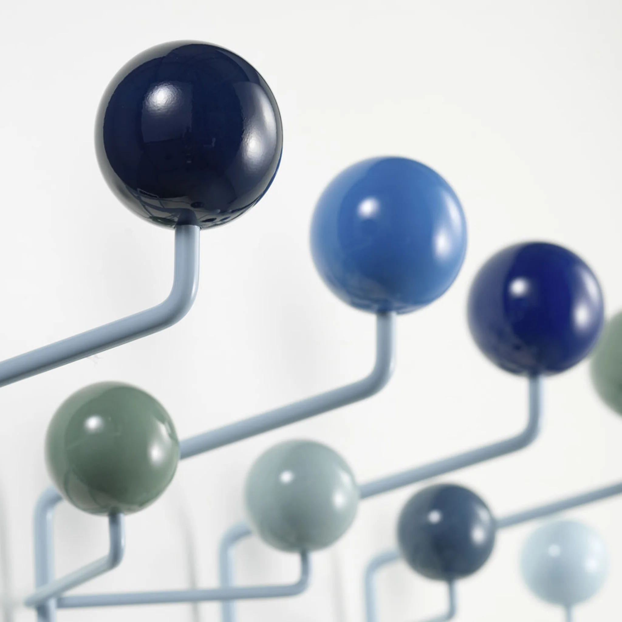 Hang it All Cool Tones by Vitra - Image 2
