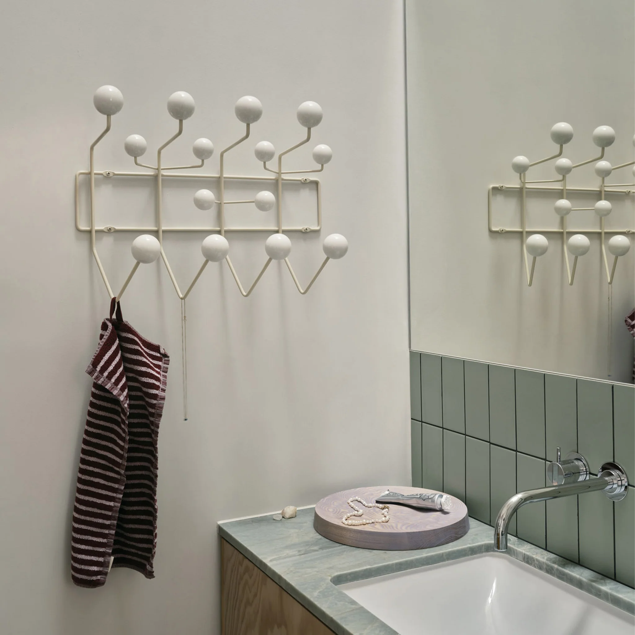 Hang it All Warm White by Vitra - Image 3
