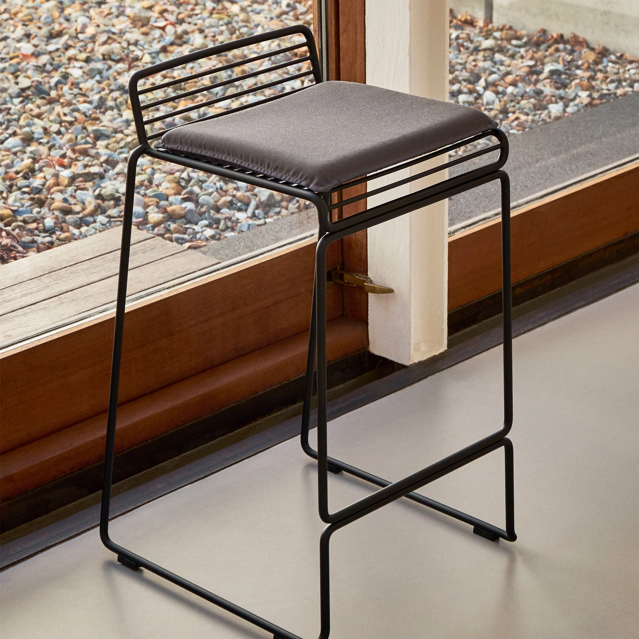 Hee Bar Stool by Hay - Image 3