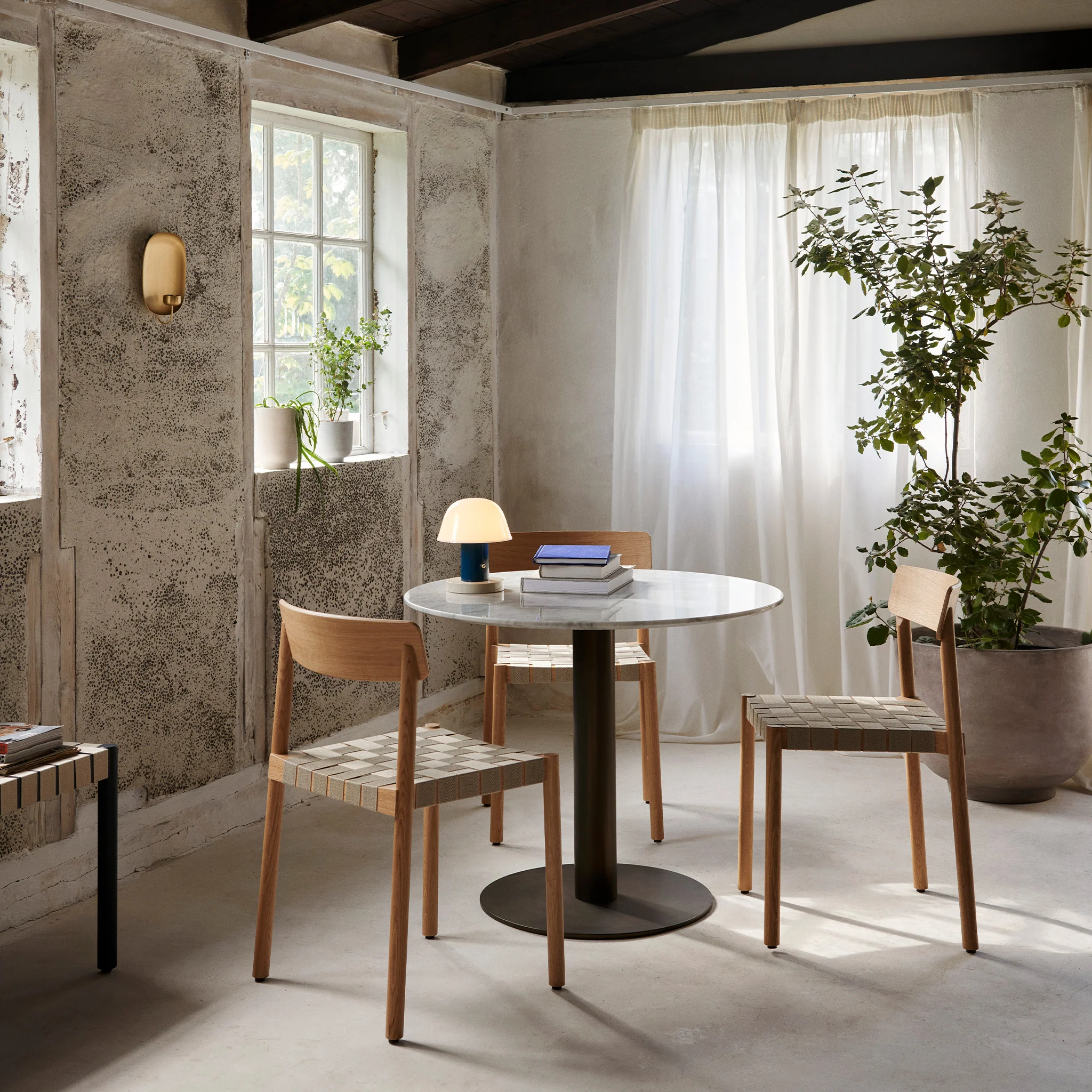 In Between Dining Table SK11 + SK12 - Image 8