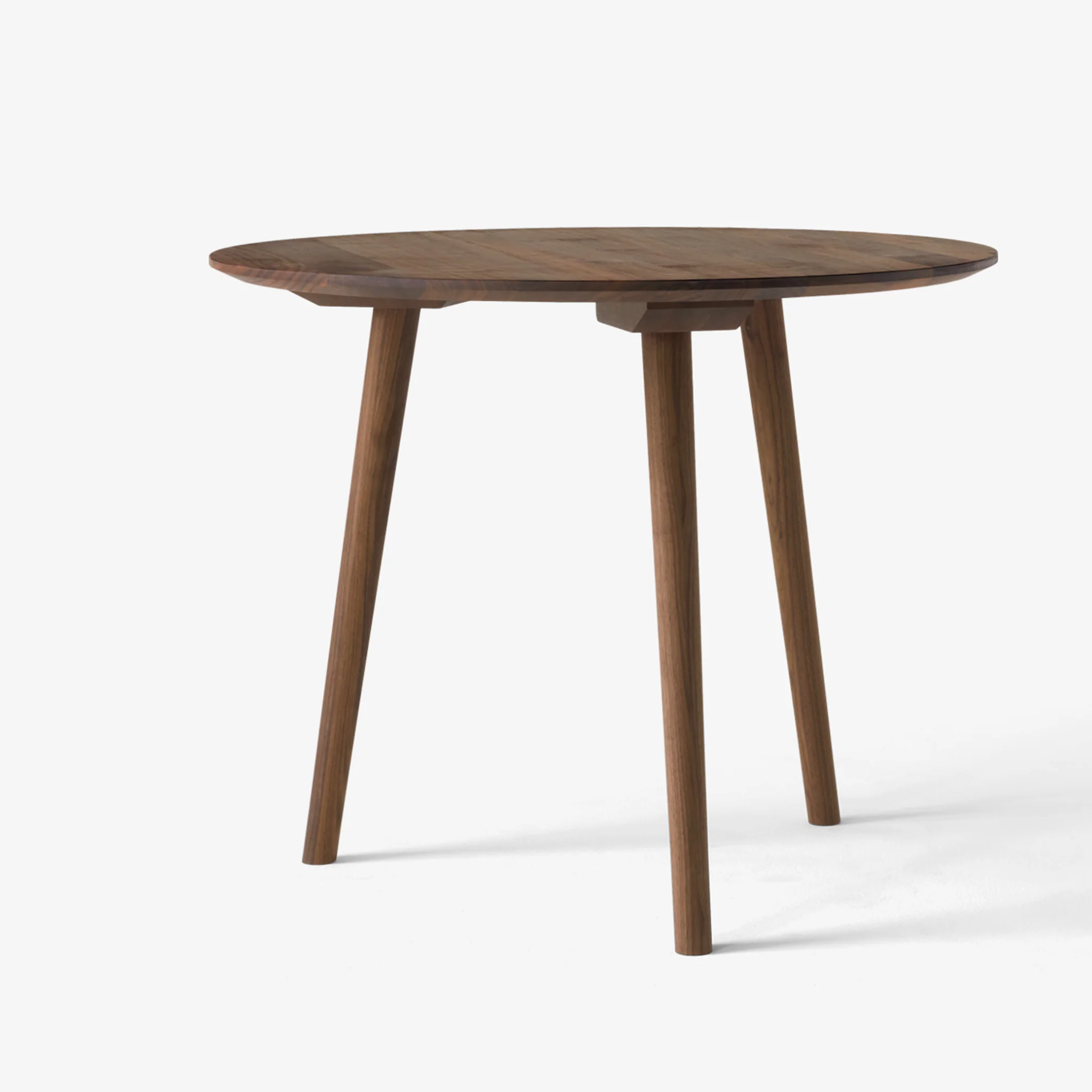 In Between Round Dining Table SK3 by &Tradition - Image 6