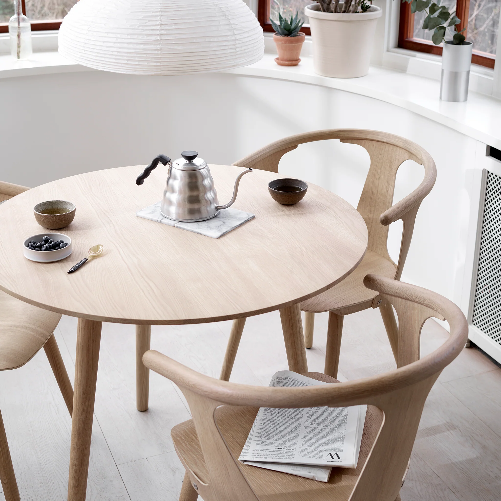 In Between Round Dining Table SK3 by &Tradition - Image 7