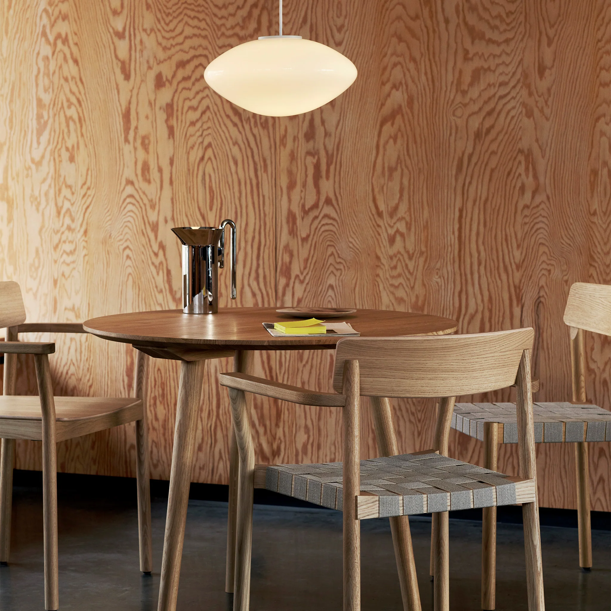 In Between Round Dining Table SK3 by &Tradition - Image 8