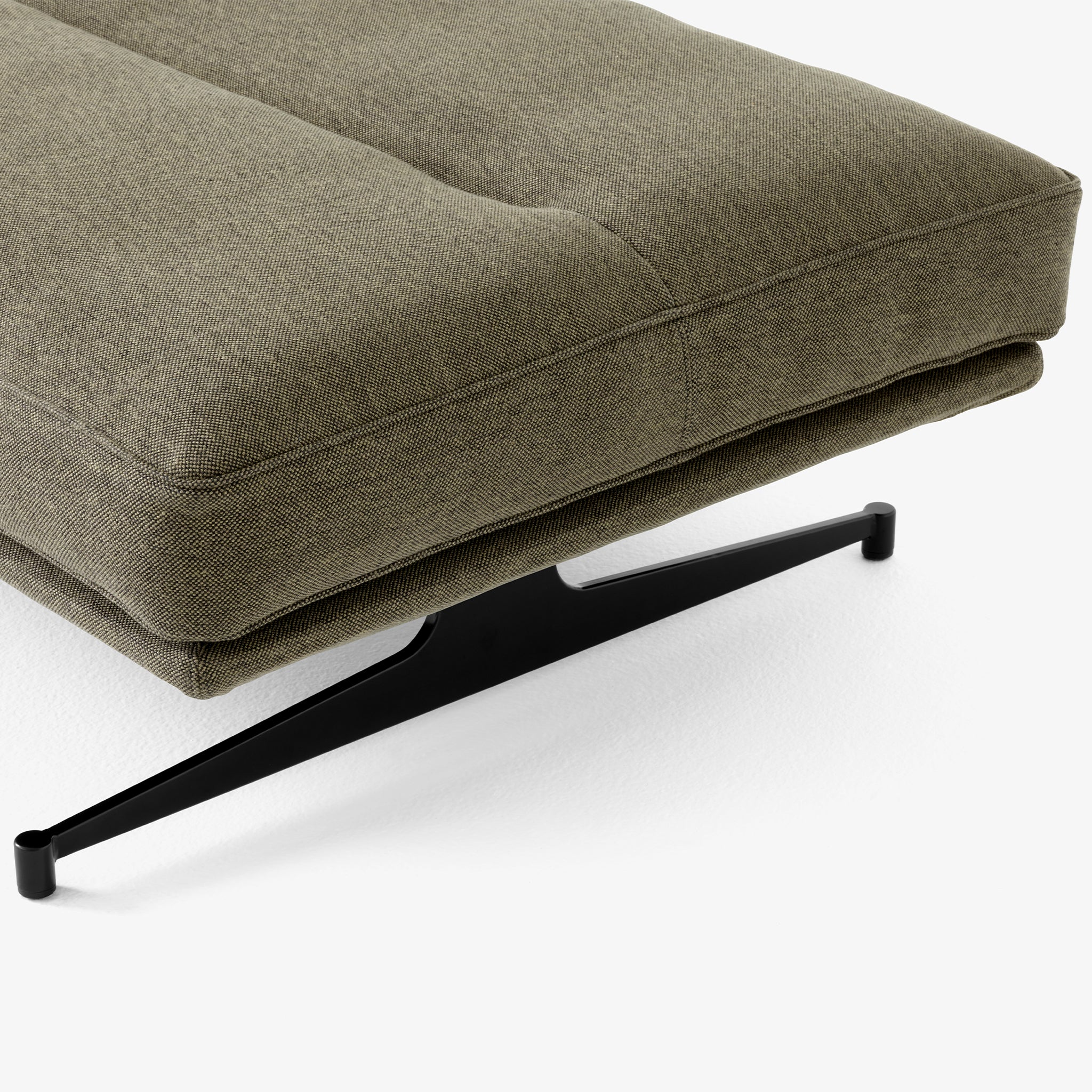 Inland Pouf AV32 By &Tradition - Image 3