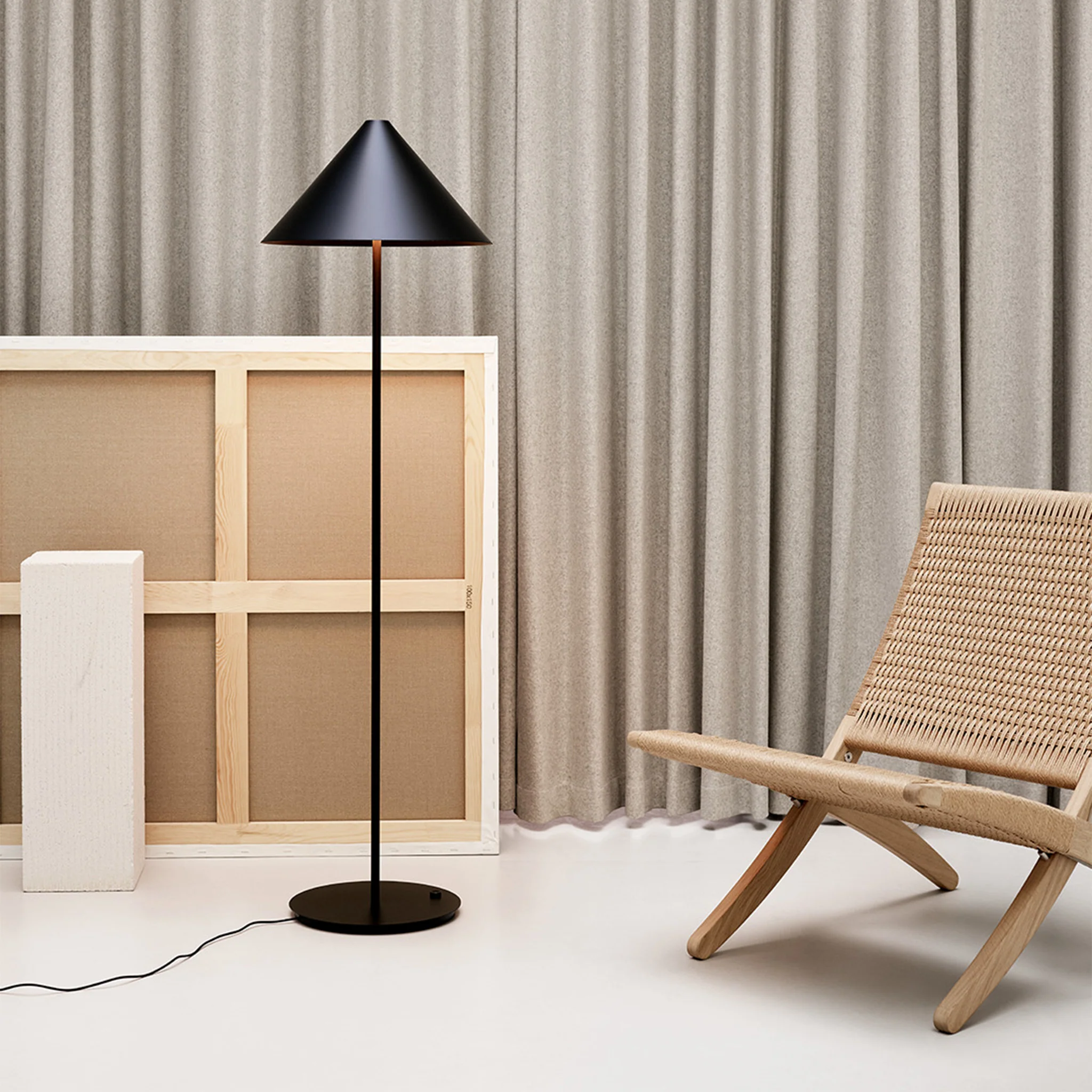 Keglen Floor Lamp - Image 4