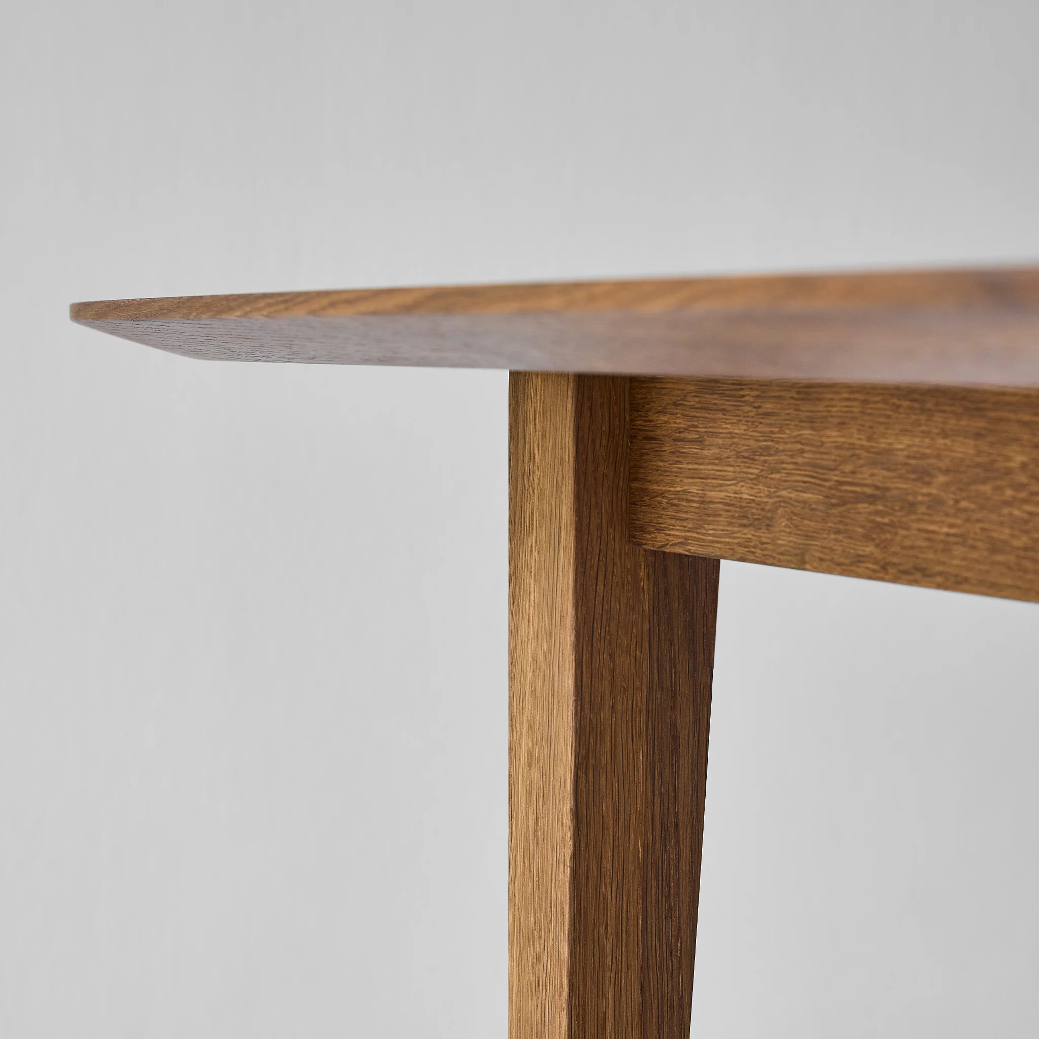 Kia's Table by Jacob Plejdrup for DK3 - Image 6