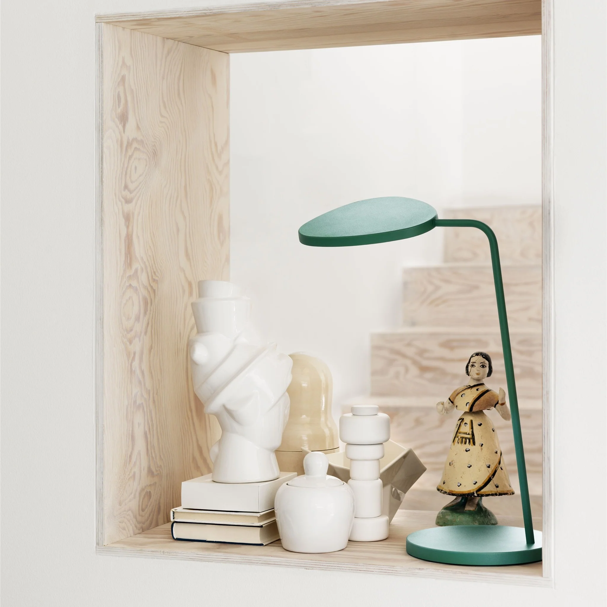 Leaf Table Lamp by Muuto - Image 8