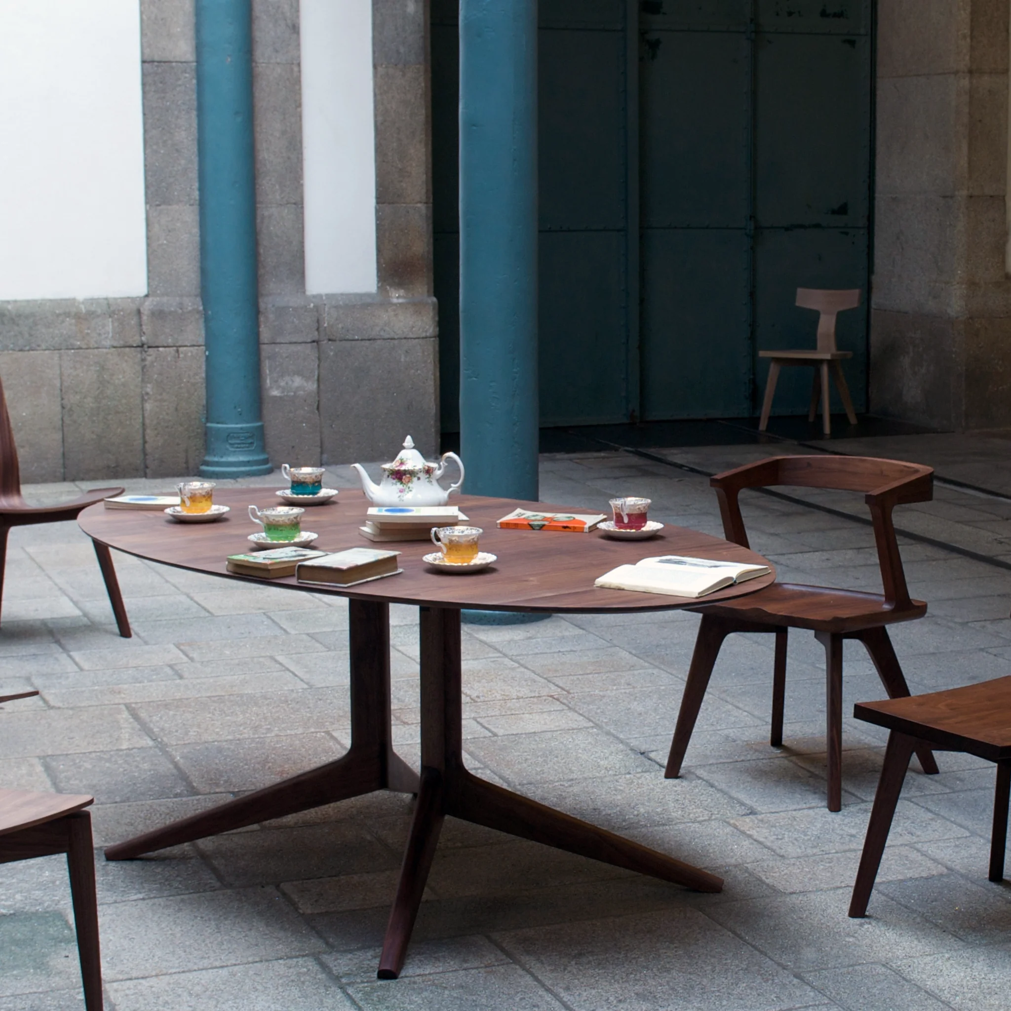 Light Oval Table by Matthew Hilton - Image 3