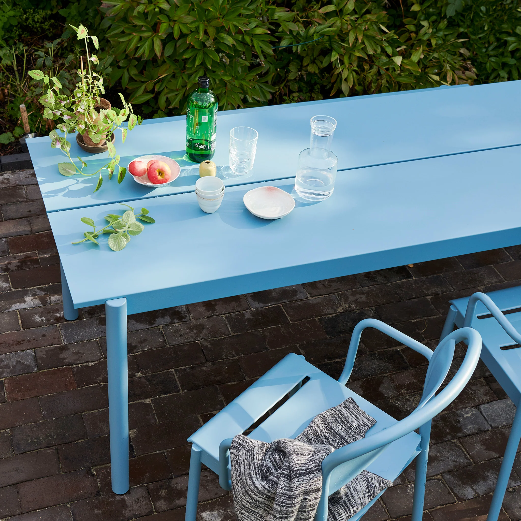 Linear Steel Table by Muuto - Image 19