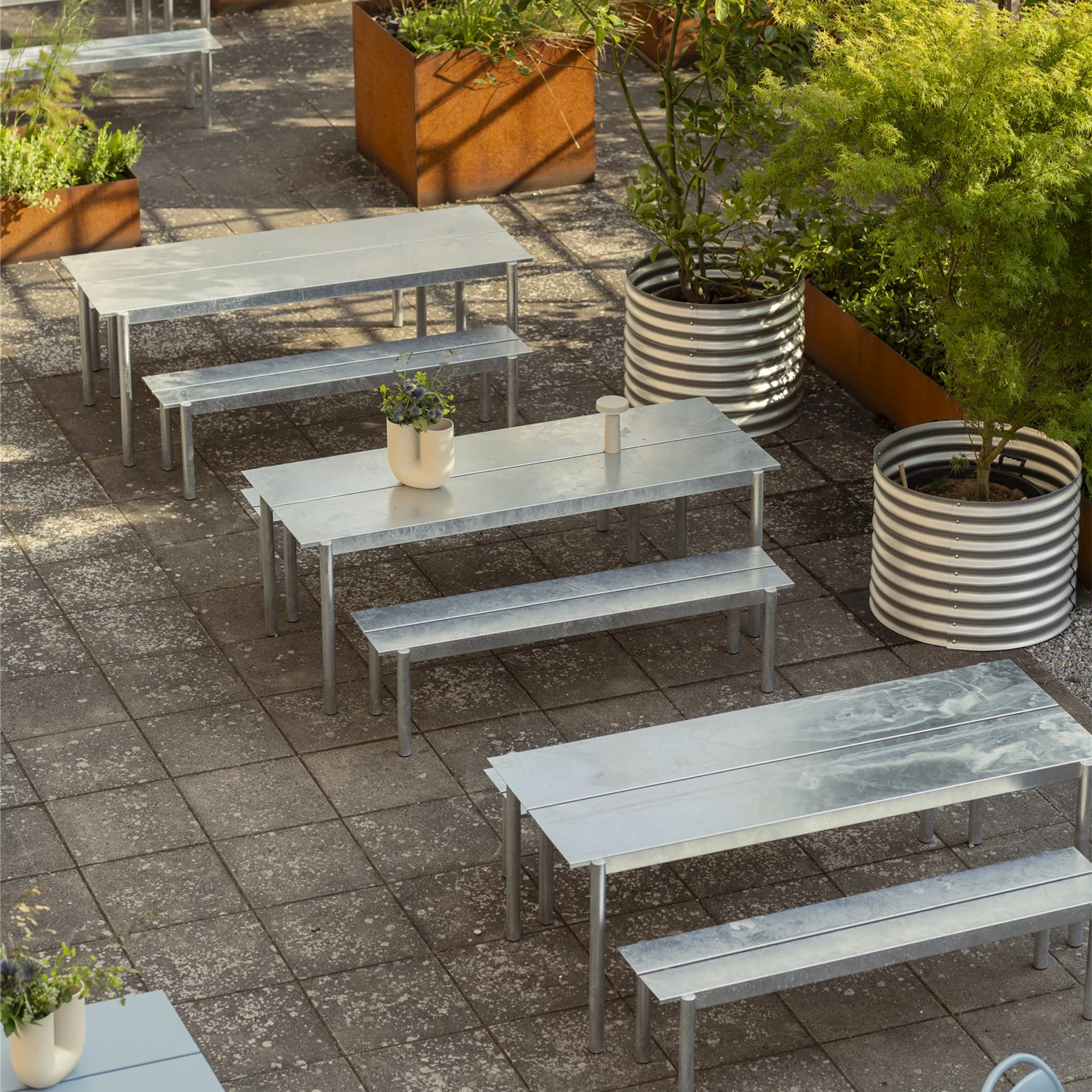 Linear Steel Table by Muuto - Image 23