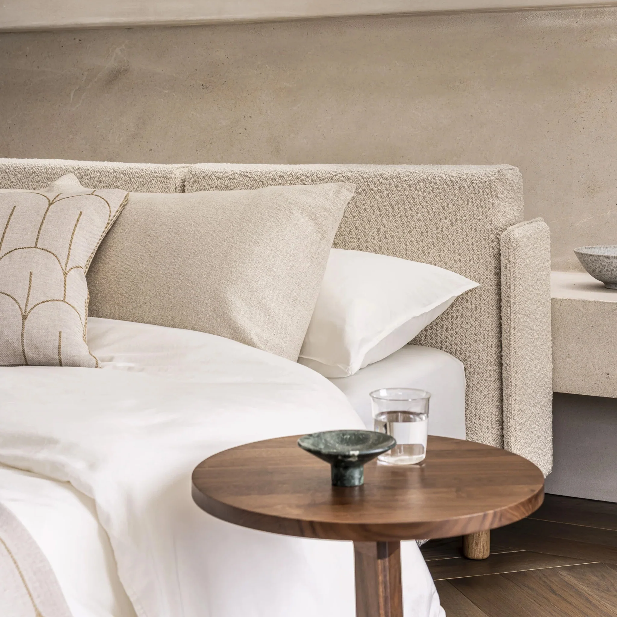 Linn Bed by Jenkins & Uhnger for Case - Image 11