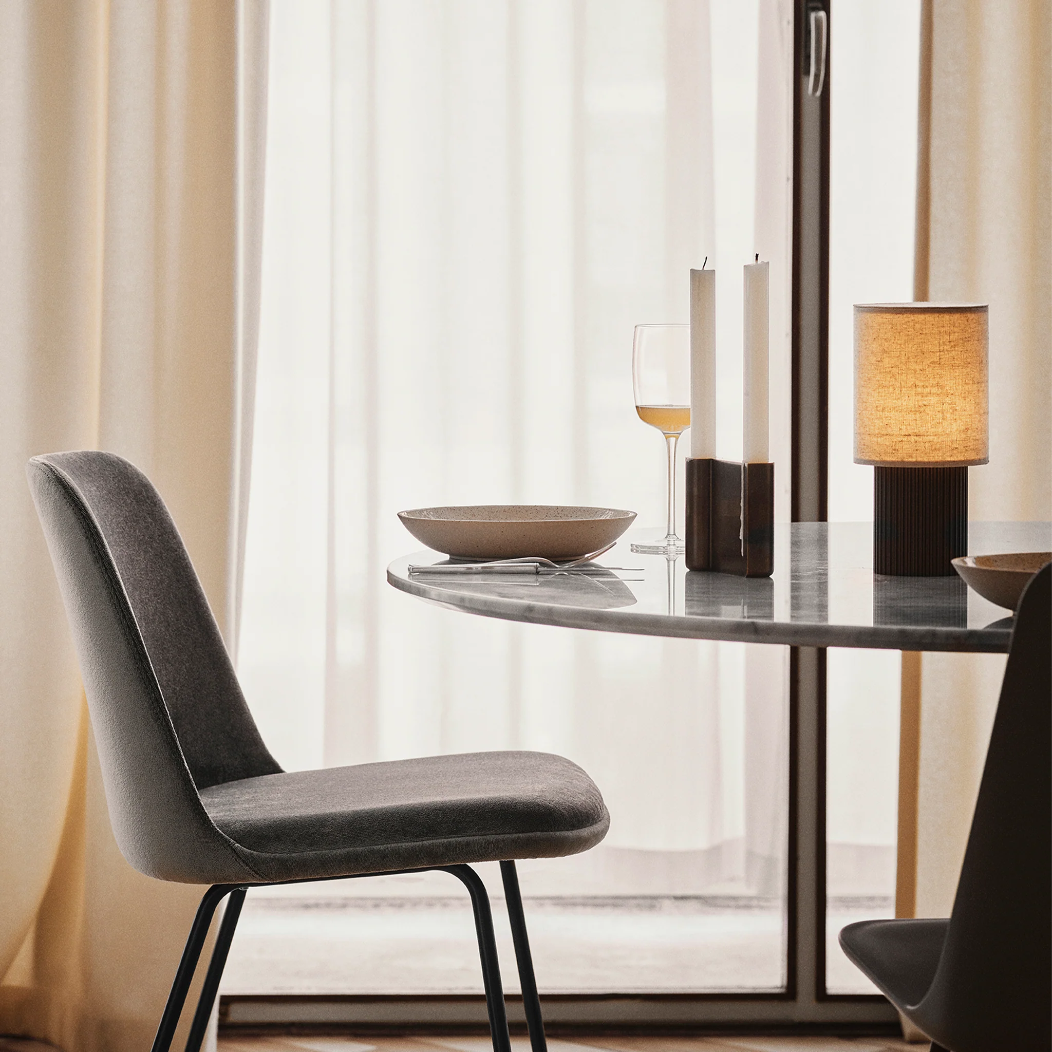 Manhattan SC52 Portable Table Lamp By &Tradition - Image 4