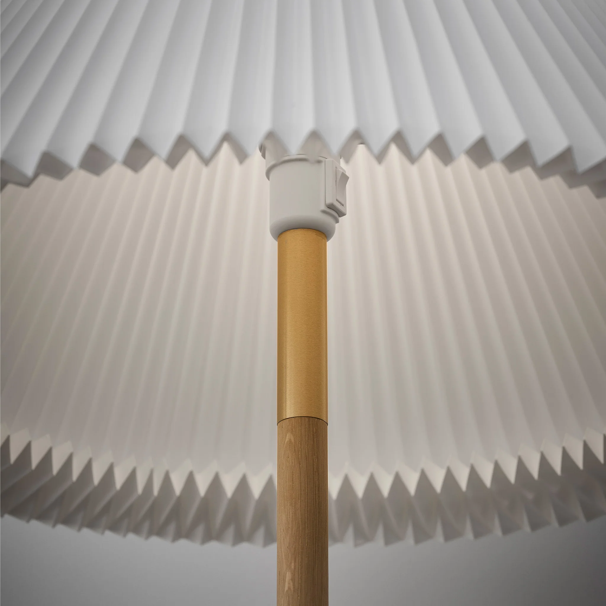 Model 328 Floor Lamp By Aurélien Barbry - Image 3