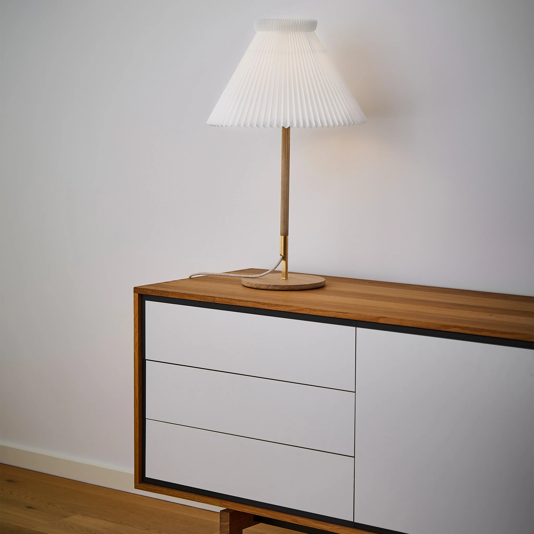 Model 328 Table Lamp By Aurélien Barbry - Image 5
