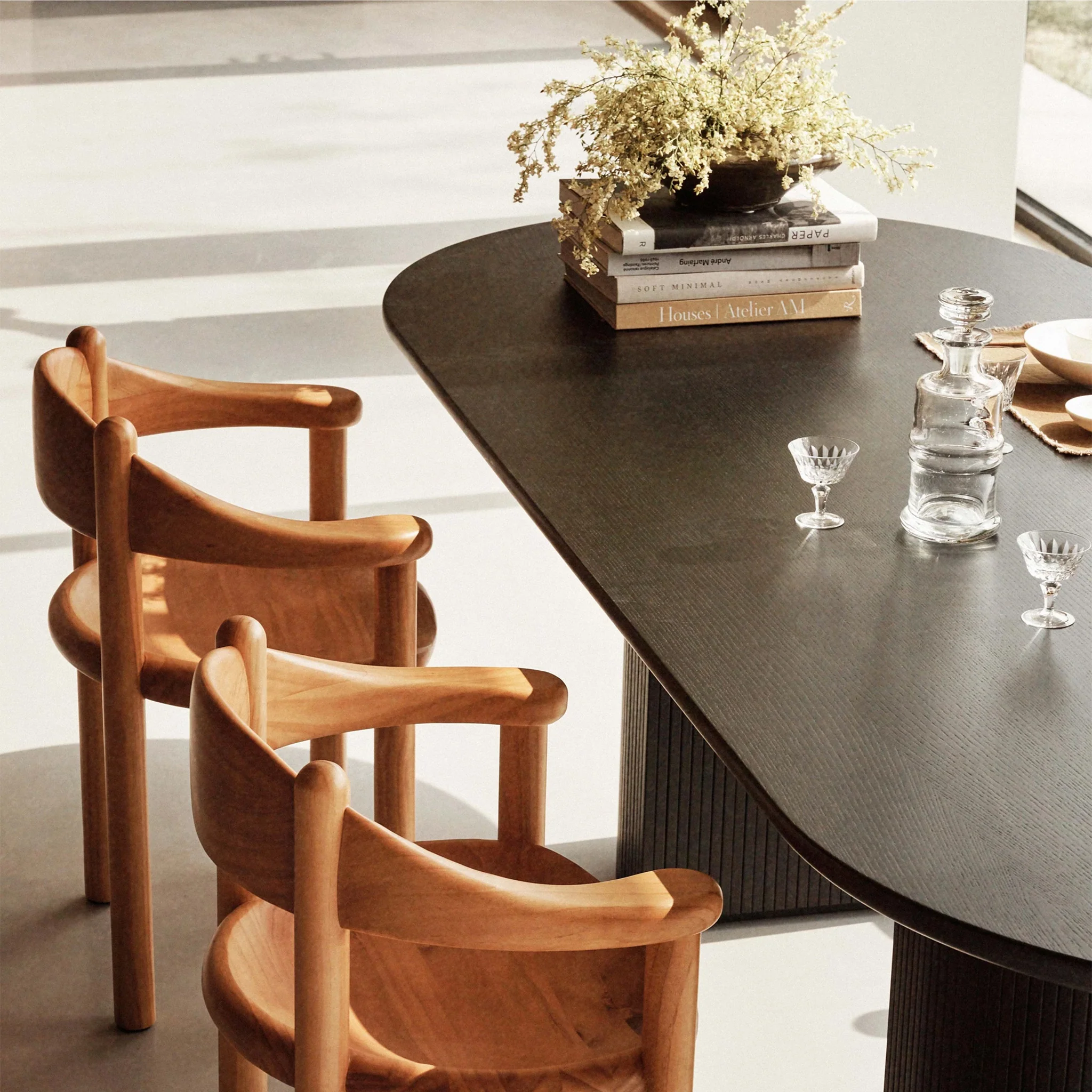 Moon Dining Table Elliptical by Gubi - Image 7