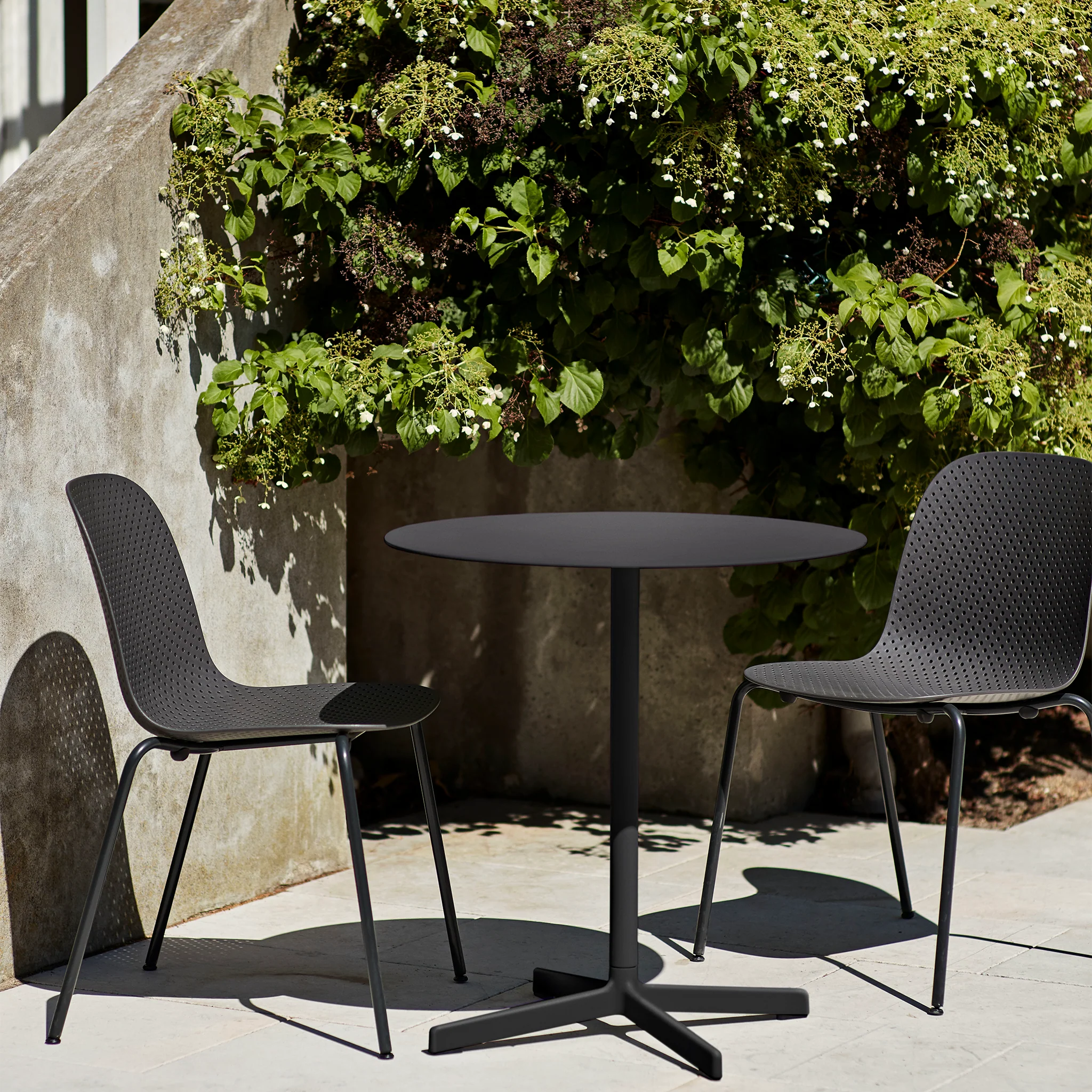Neu Table Round by Hay - Image 3