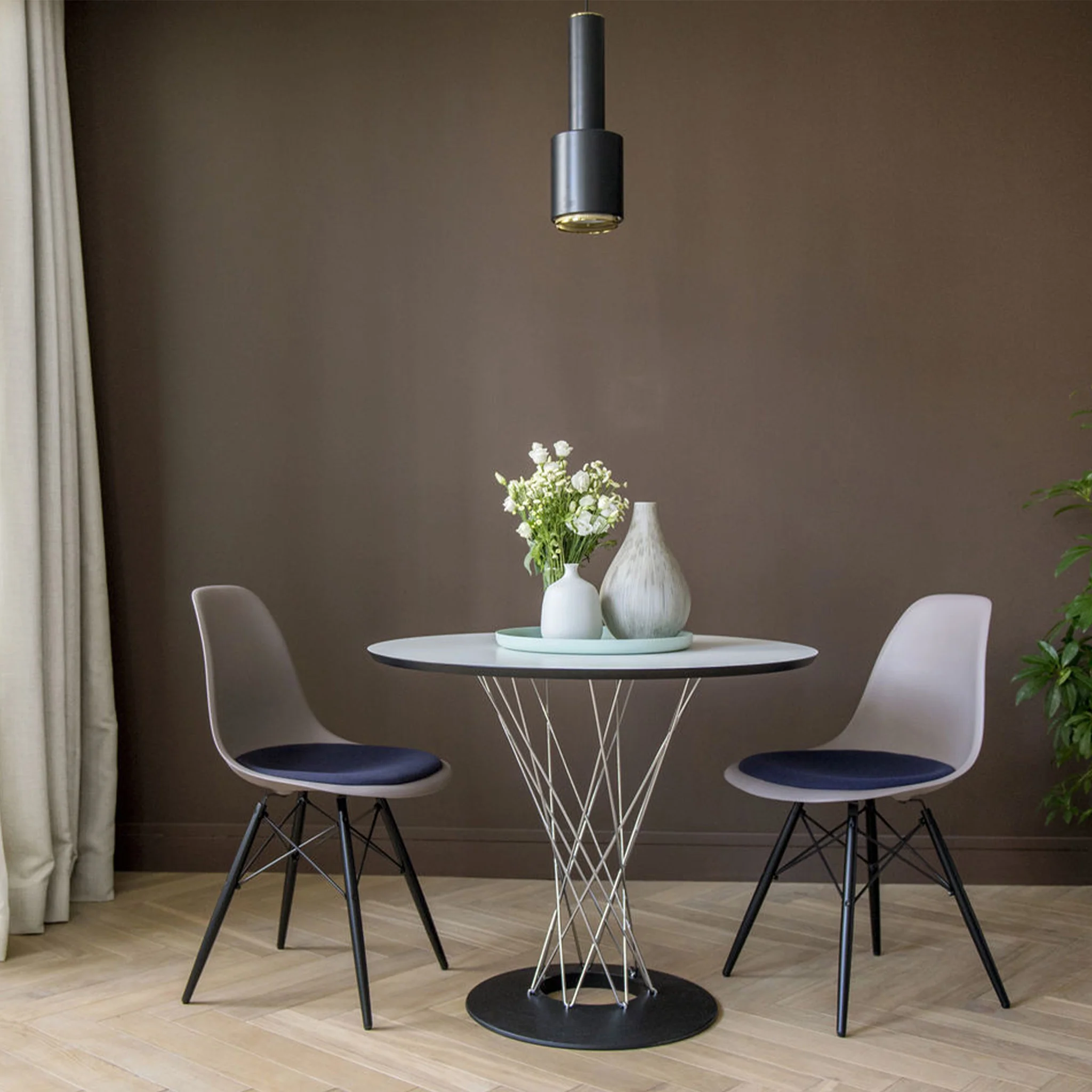 Noguchi Dining Table by Vitra - Image 5